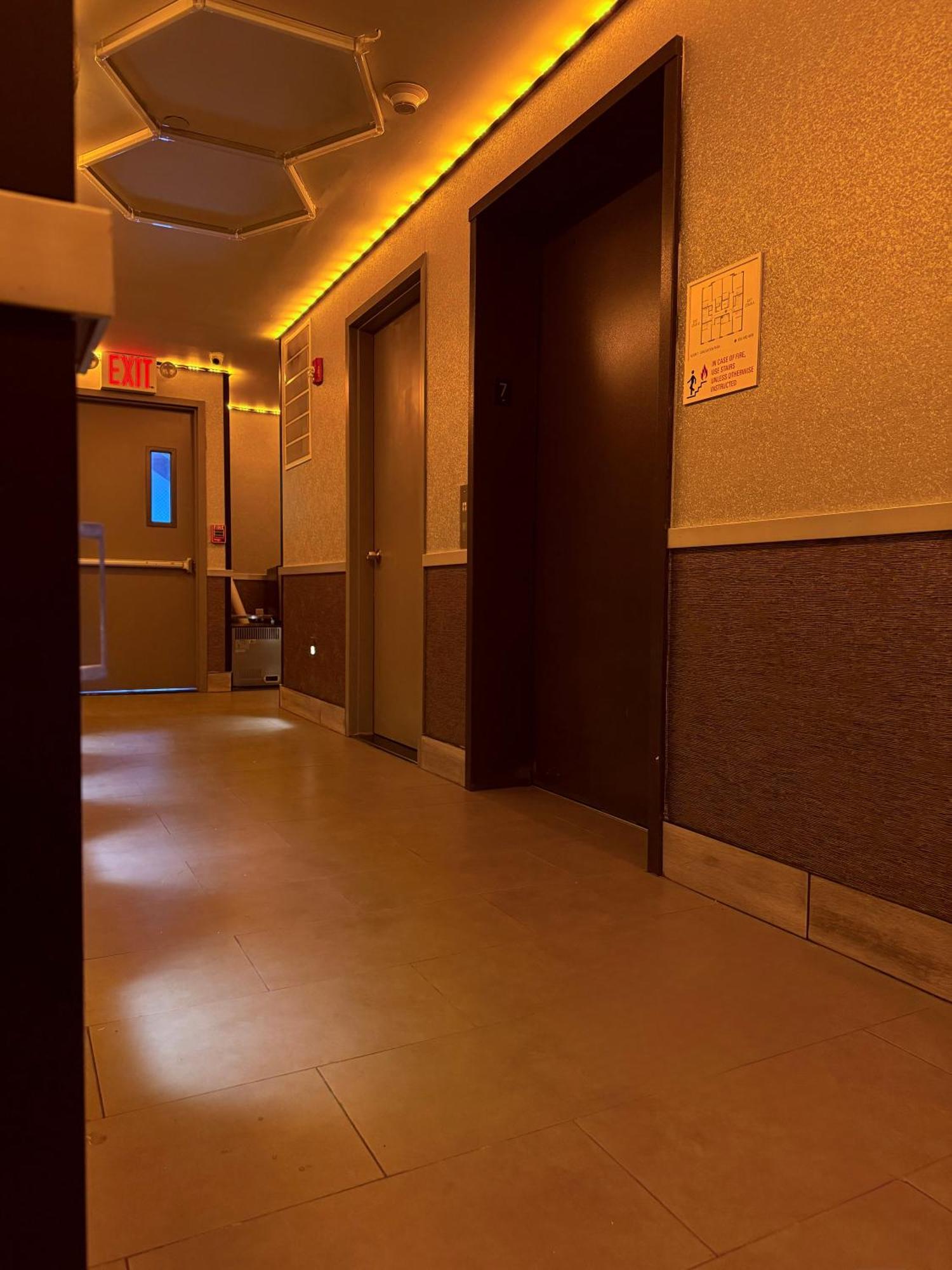 Umbrella Bronx Hotel