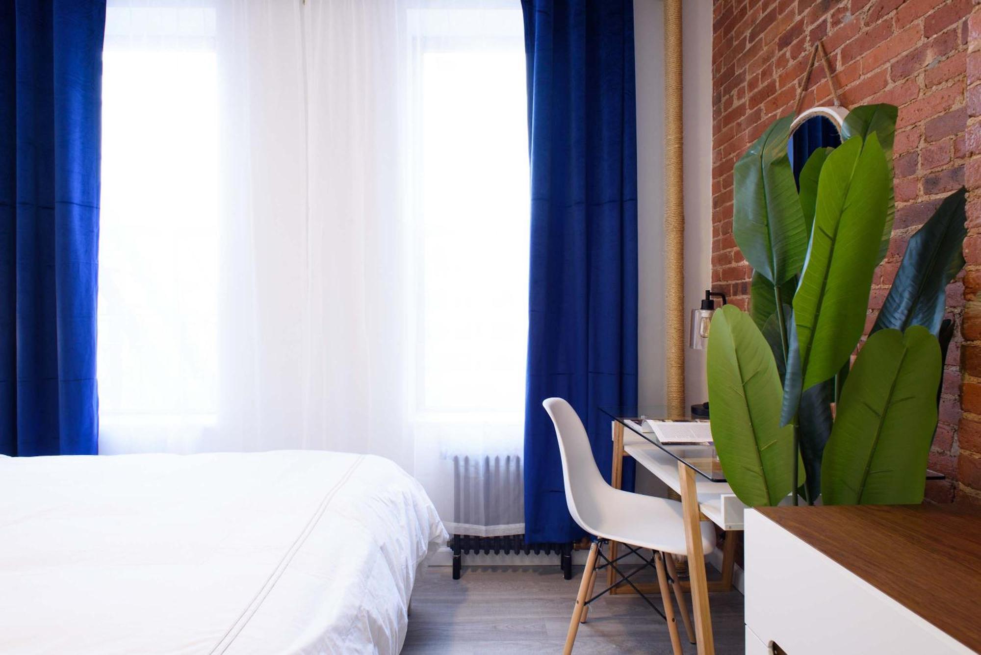 Apartment 240-11 New Prime Upper East W&d *