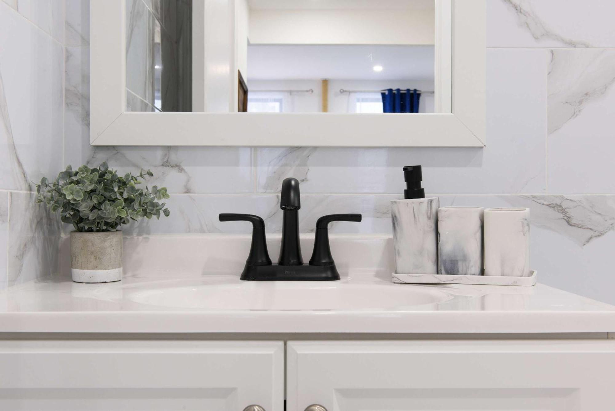 Apartment 240-15 Luxury Prime Location W&d *