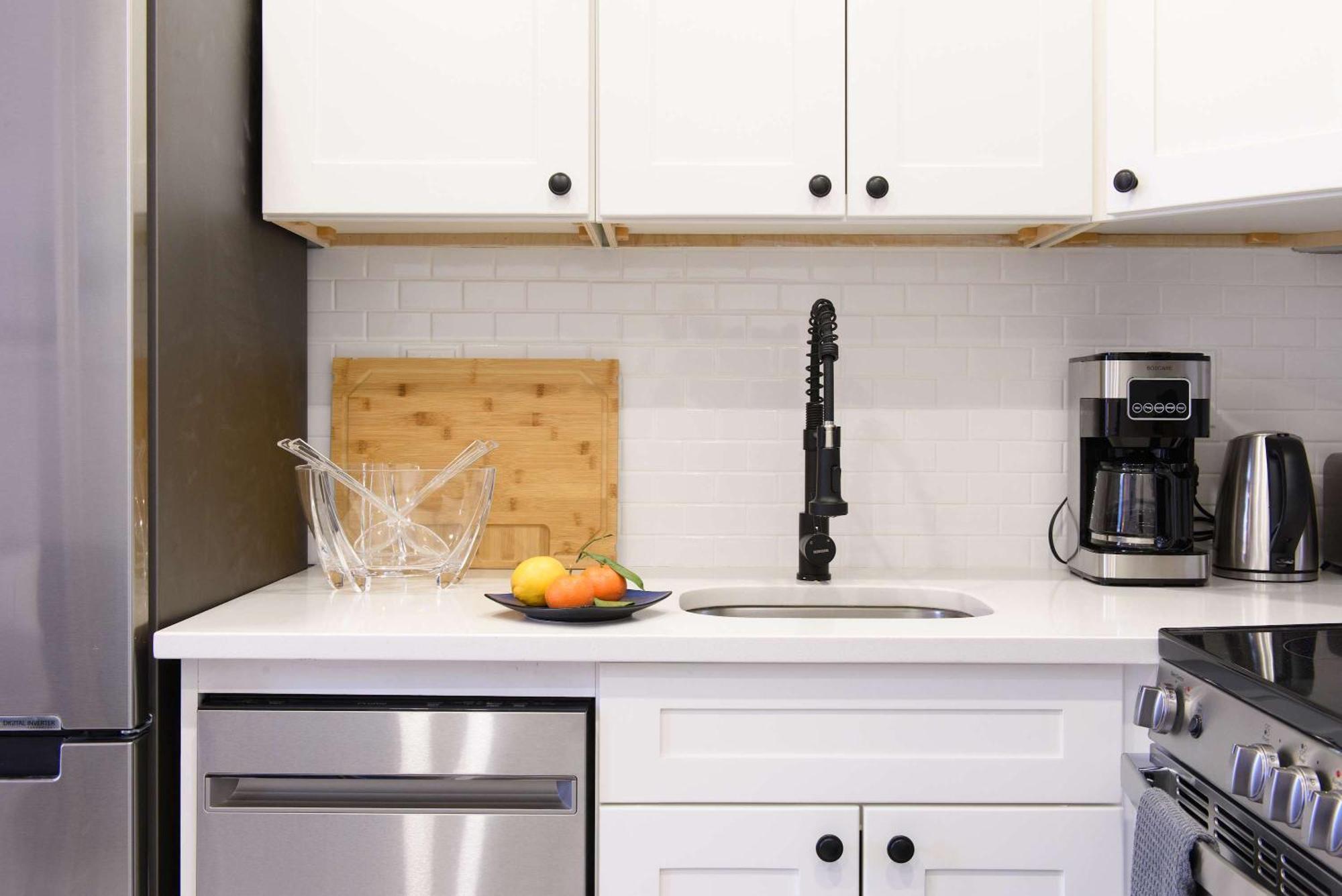 240-6 New Prime Location W&d In Unit