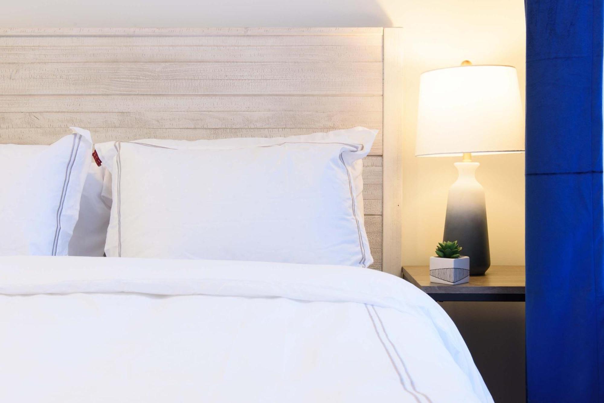 240-6 New Prime Location W&d In Unit *