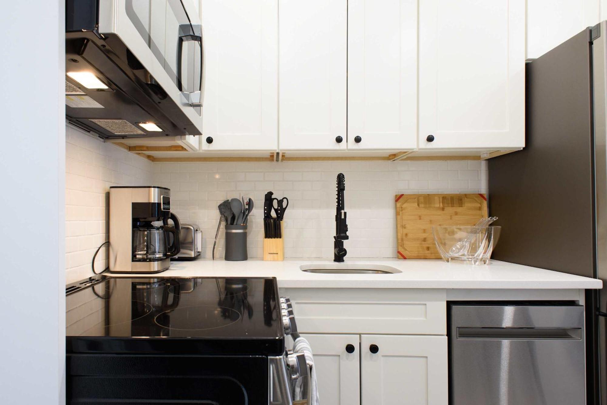 Apartment 240-15 Luxury Prime Location W&d