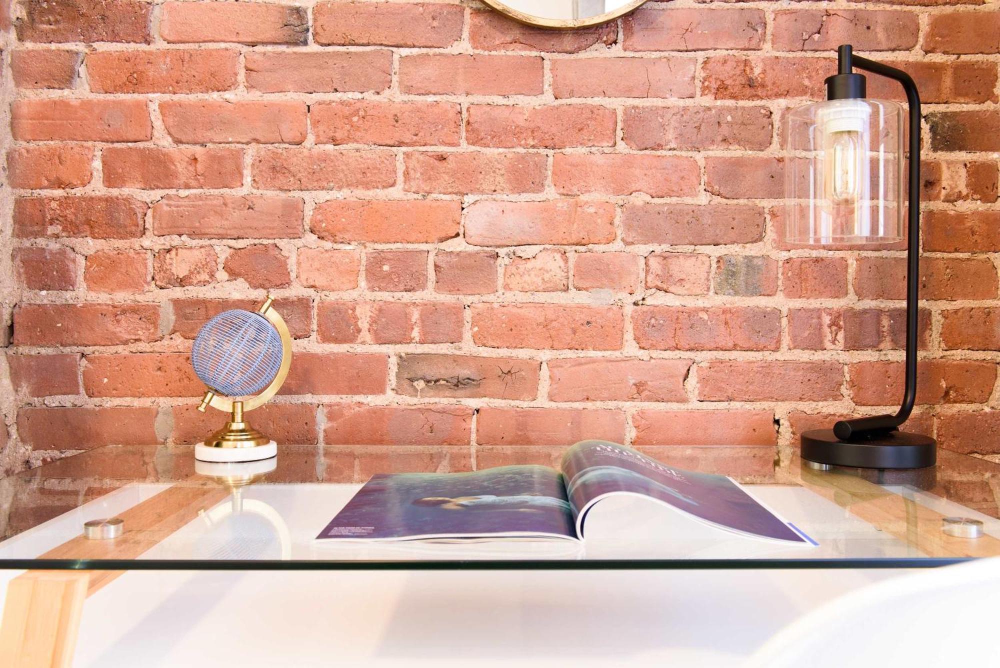 240-5 New Prime Location W&d In Unit *