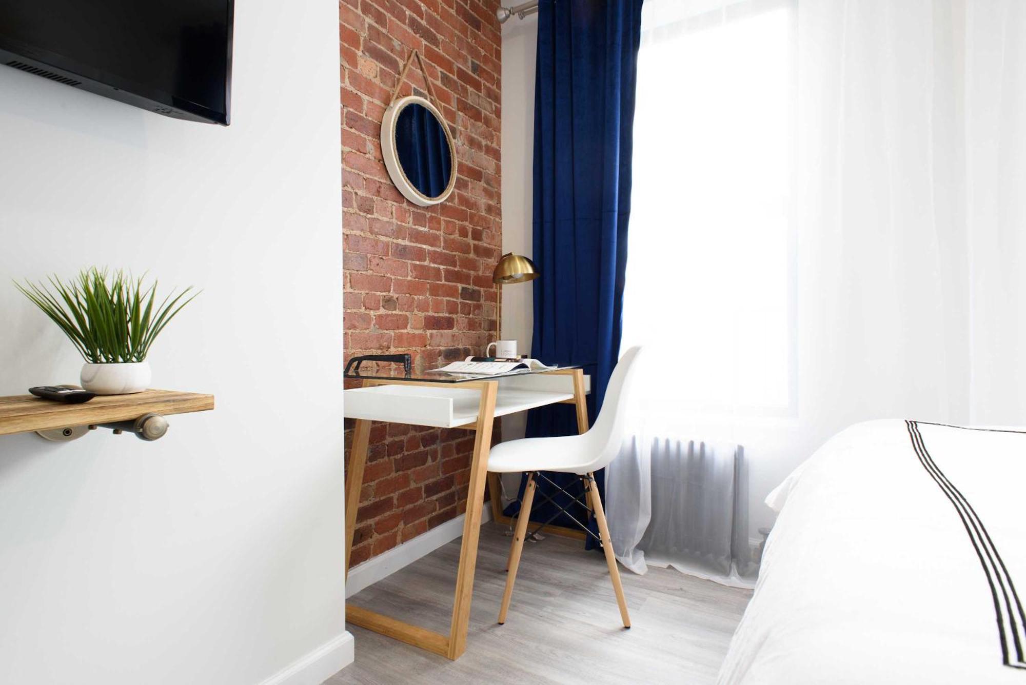 240-15 Luxury Prime Location W&d Apartment