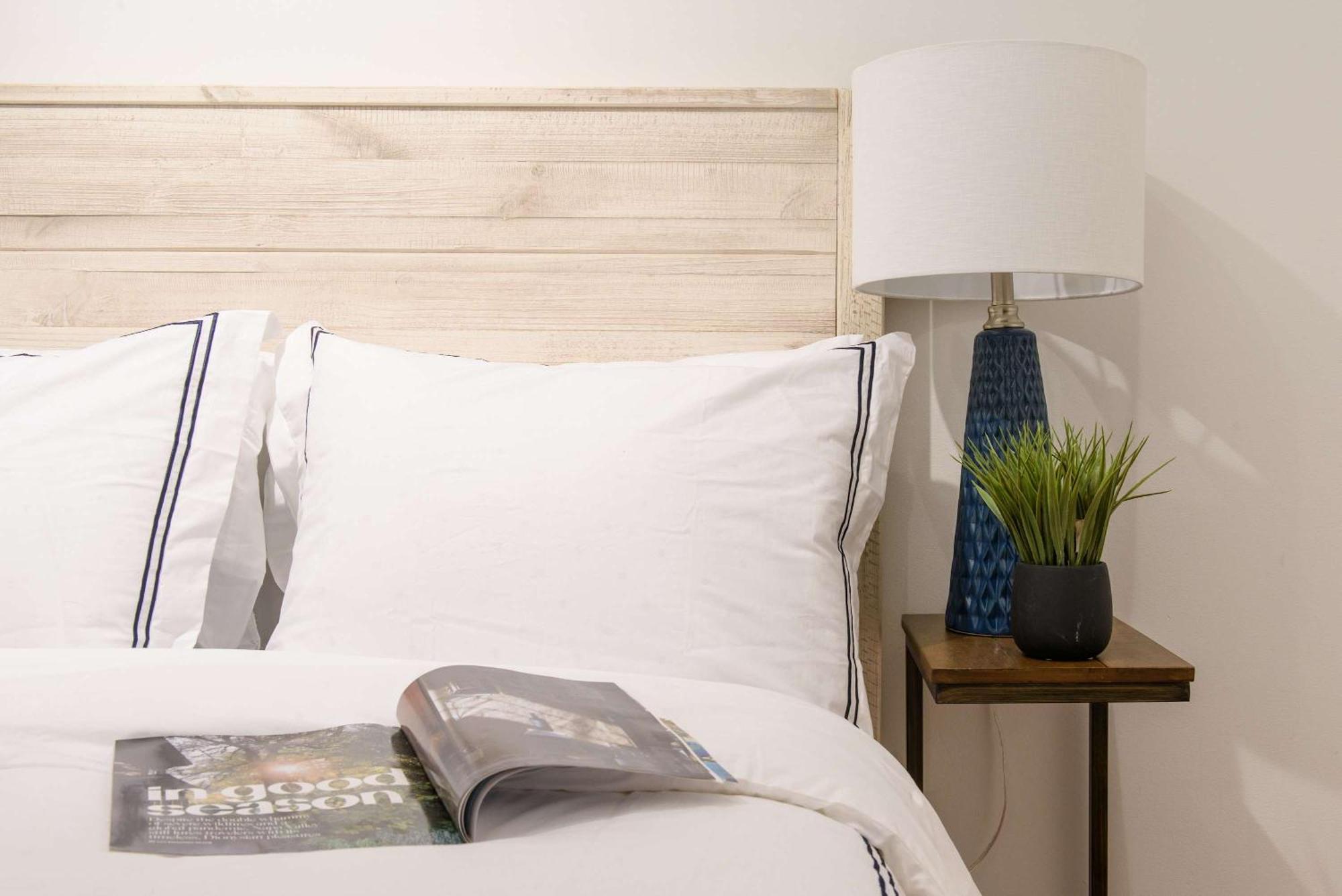 69-5d Modern Lower East East 1br Brand New