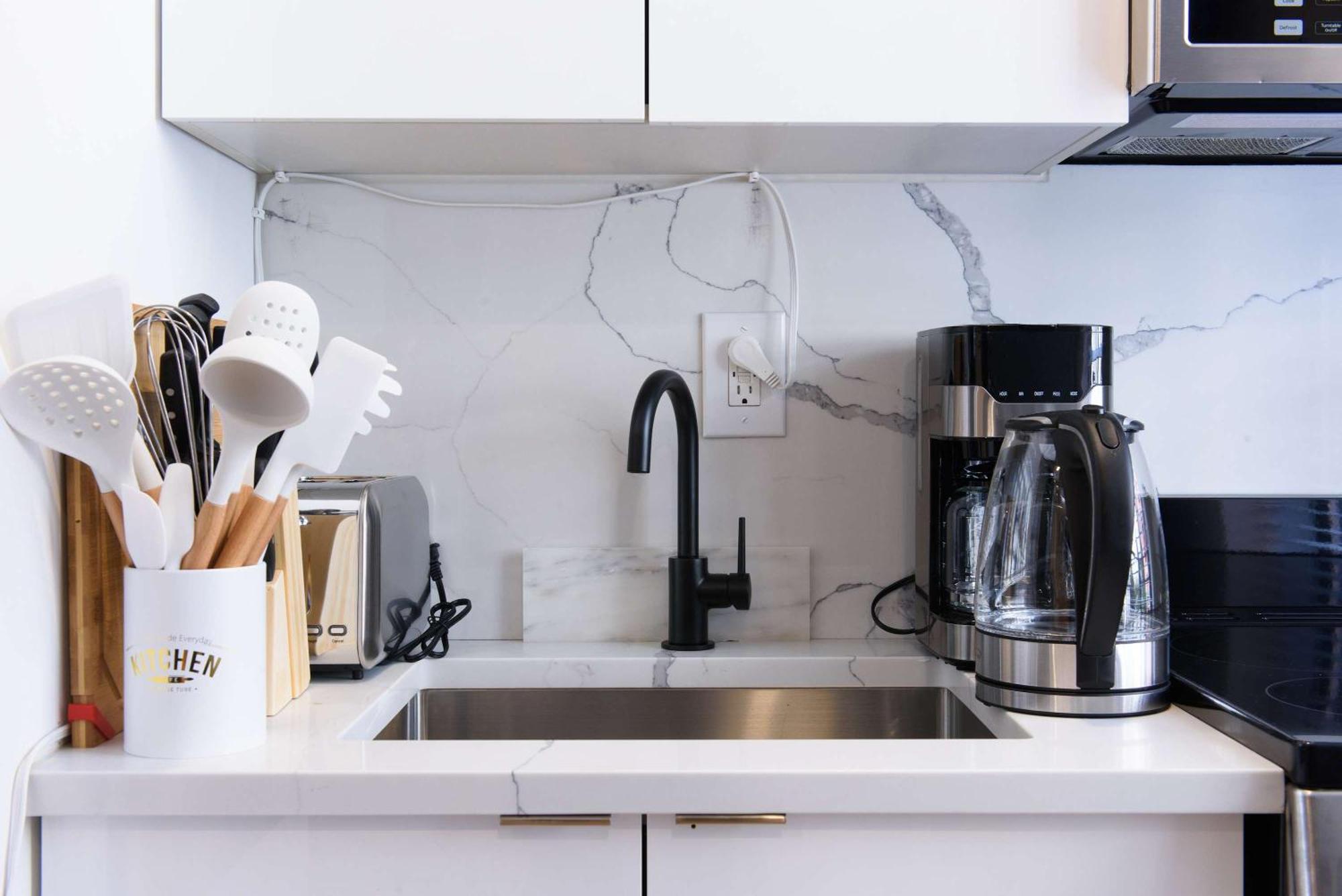 69-3d Prime Lower East East Brand New 1br New York