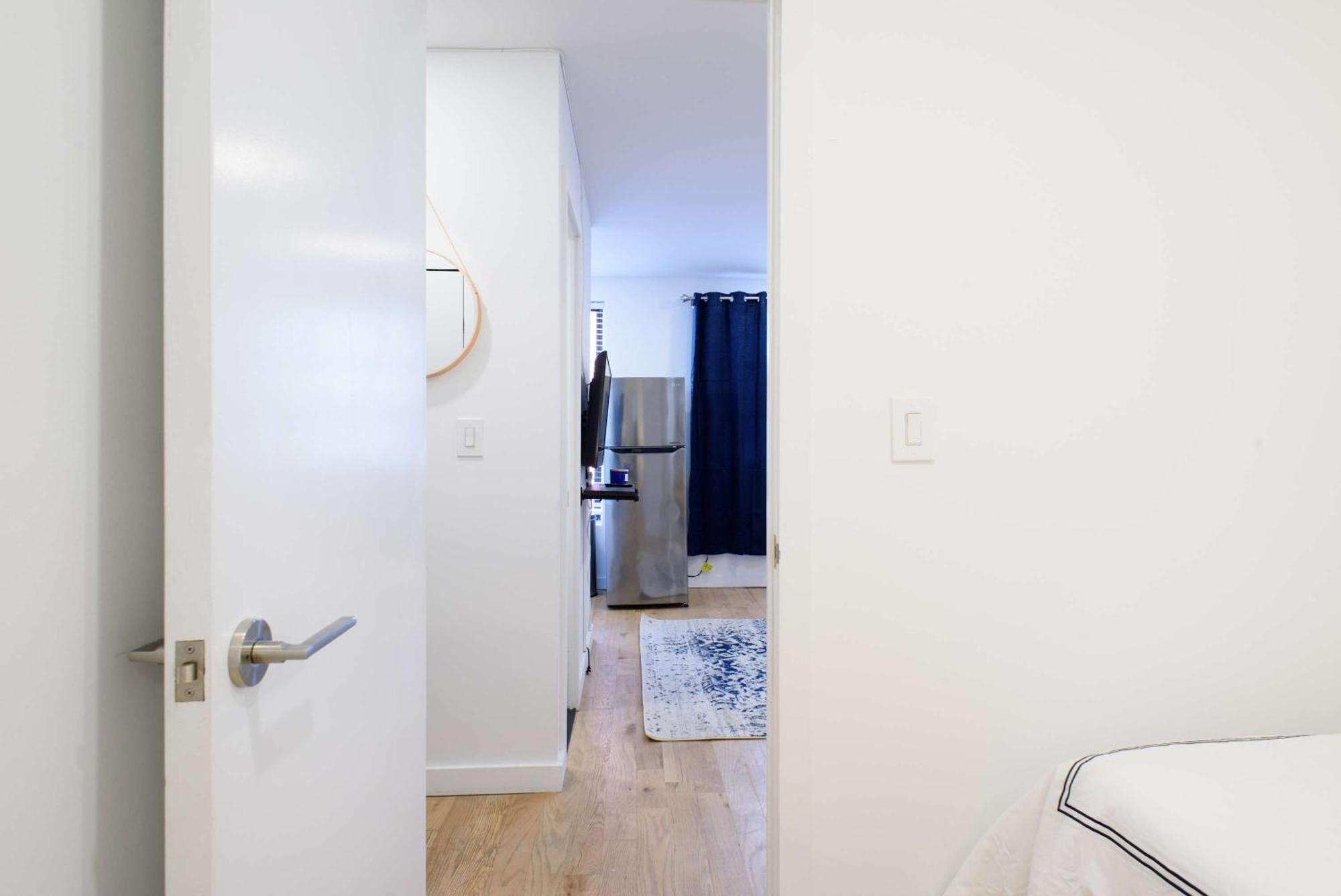 69-3d Prime Lower East East Brand New 1br *