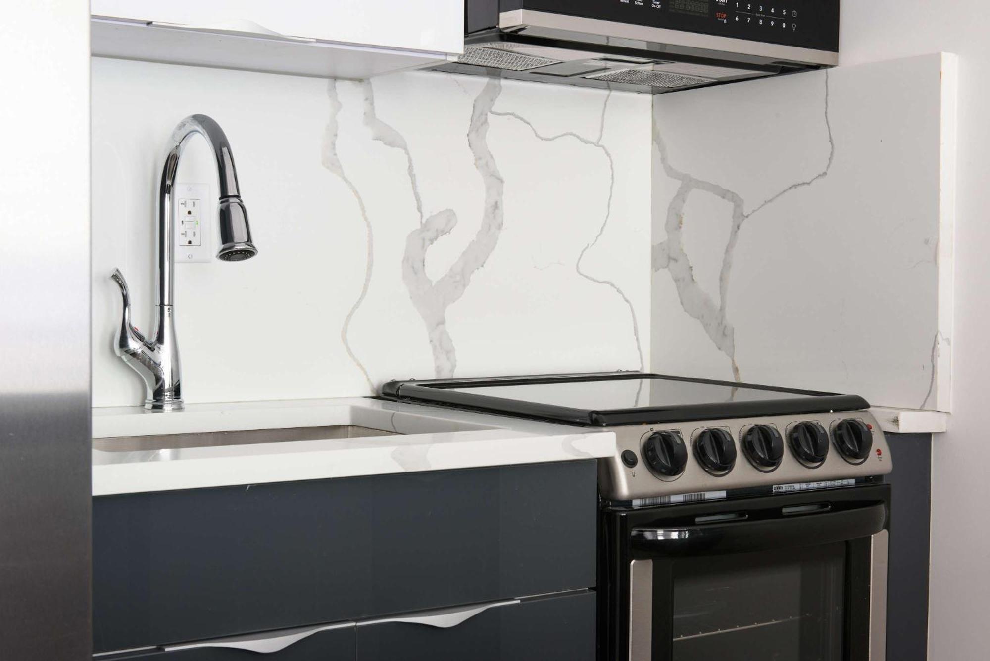 1597-3 Upper East Side W&d In Unit * New York
