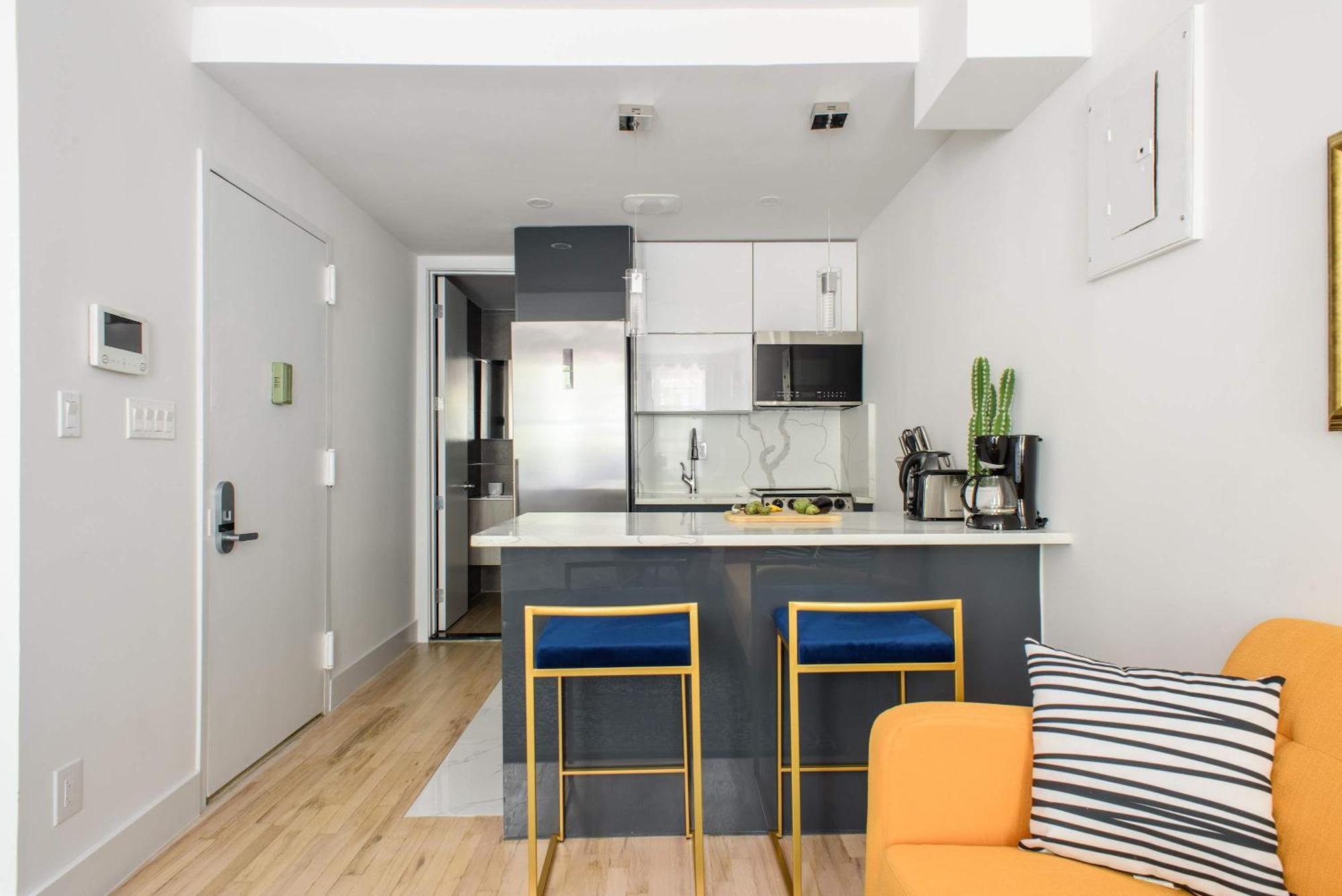 1597-3 Upper East Side W&d In Unit New York