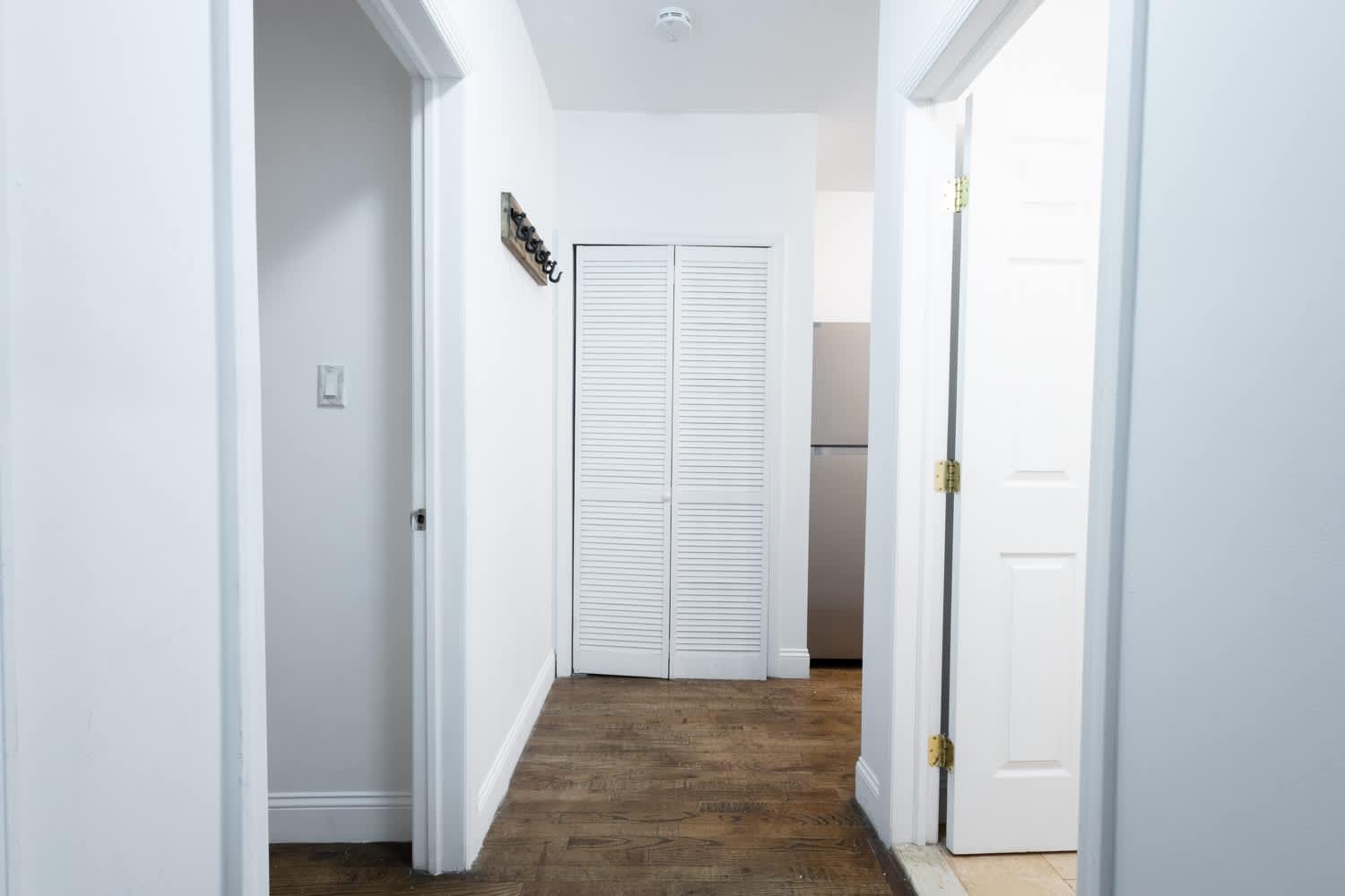 Apartment 1435-2 3 Bedrooms 2bath W D Ues