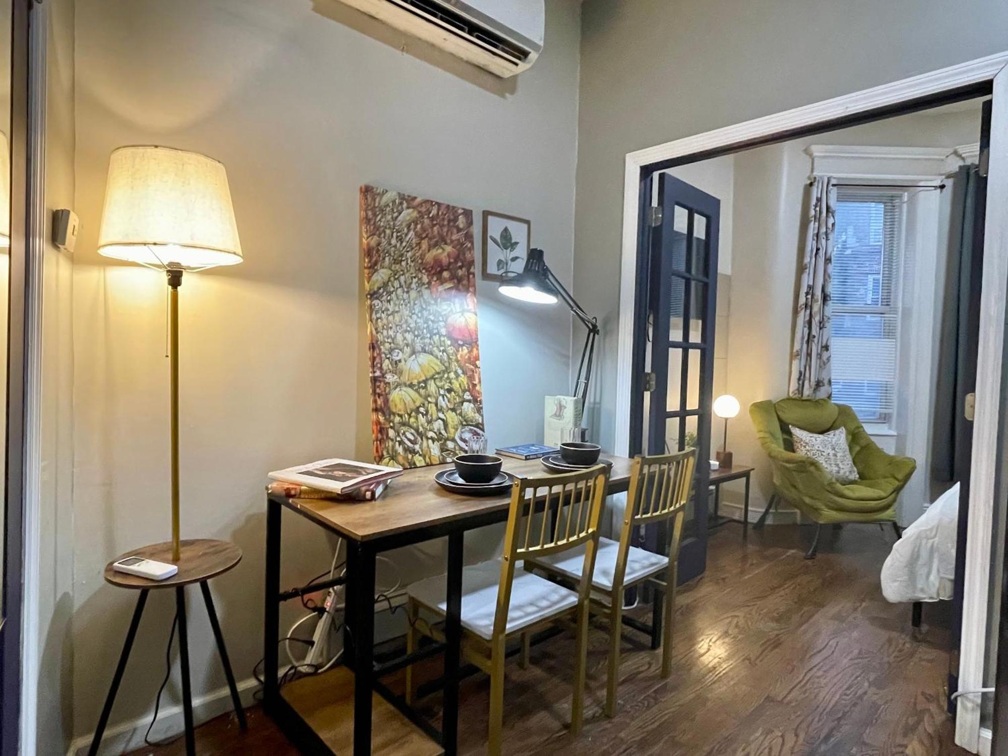 Cozy Staycation - Brooklyn Close To Train Stations Apartment *