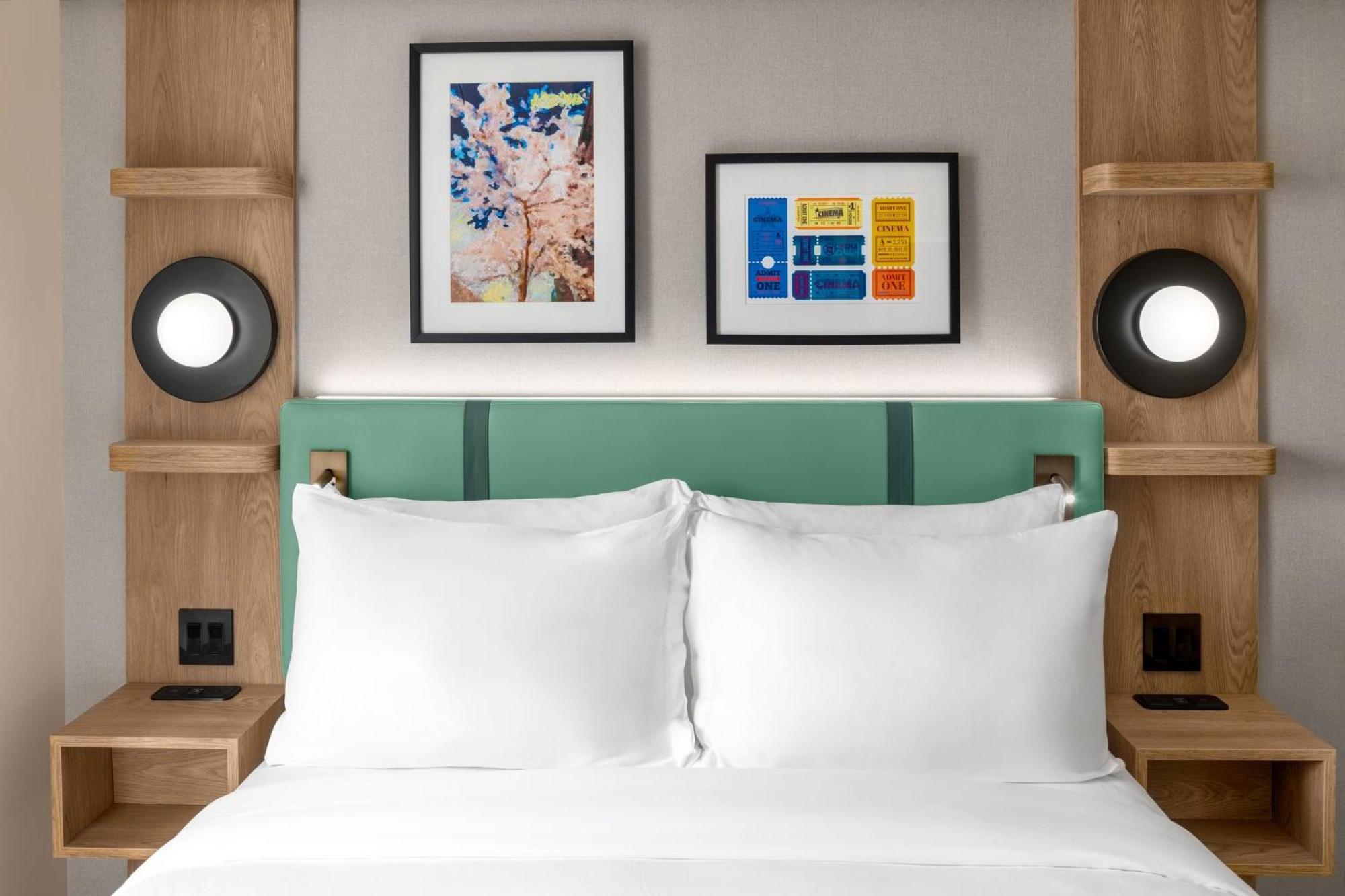 Voco Astoria By Ihg Hotel 3*