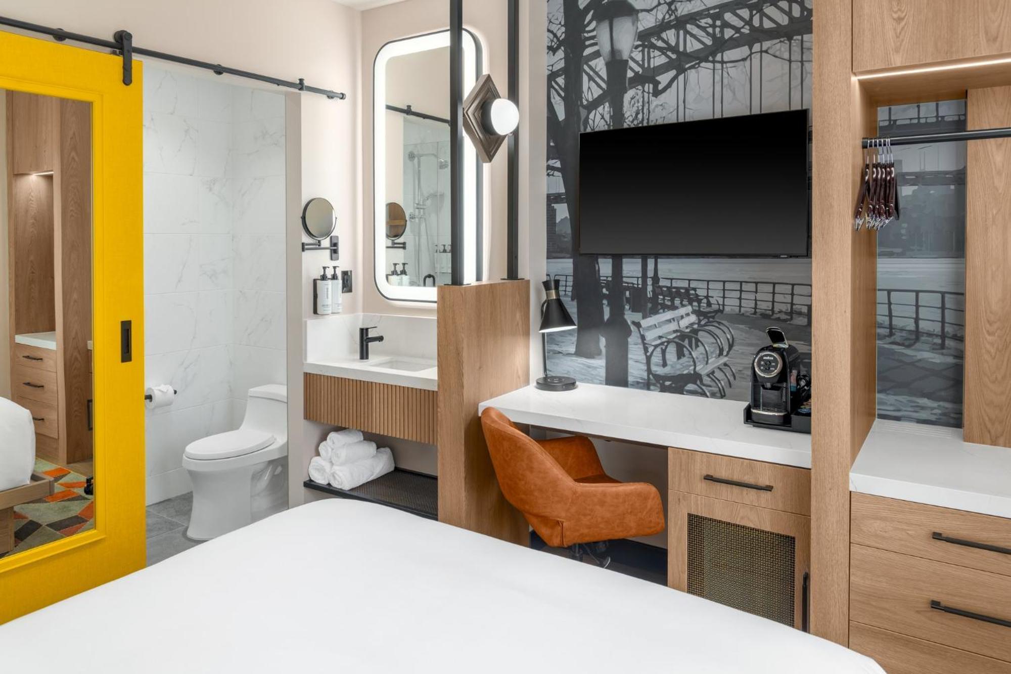 Voco Astoria By Ihg New York