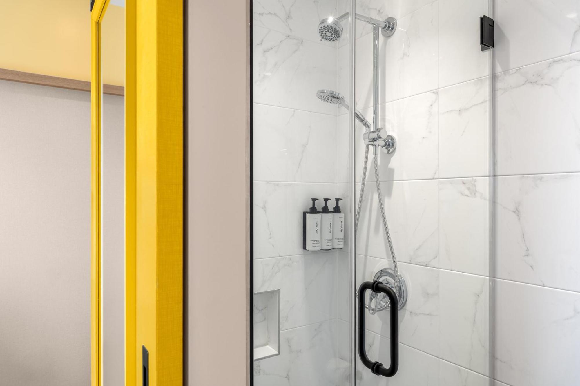 Voco Astoria By Ihg Hotel 3*