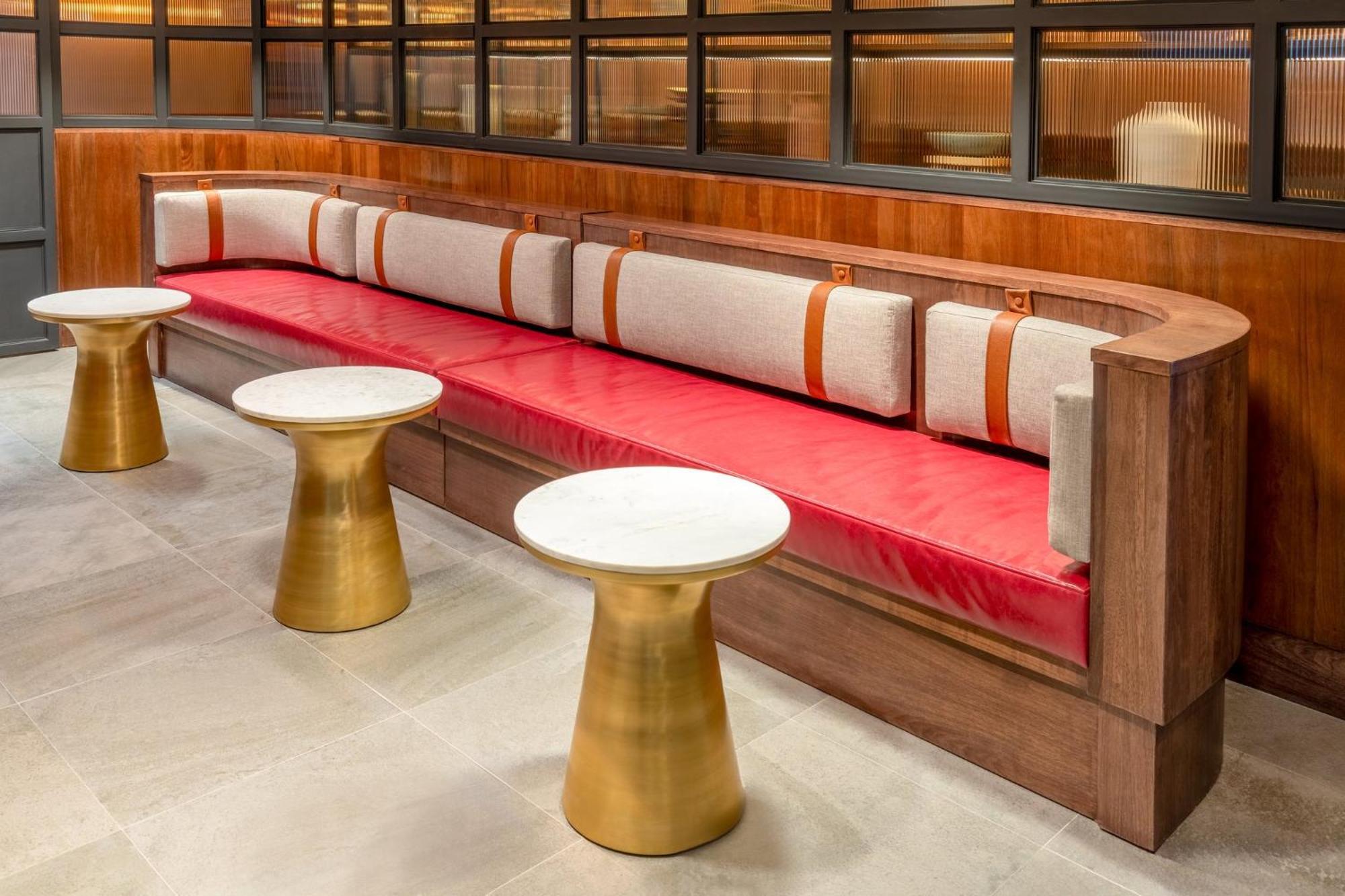 Hotel Voco Astoria By Ihg