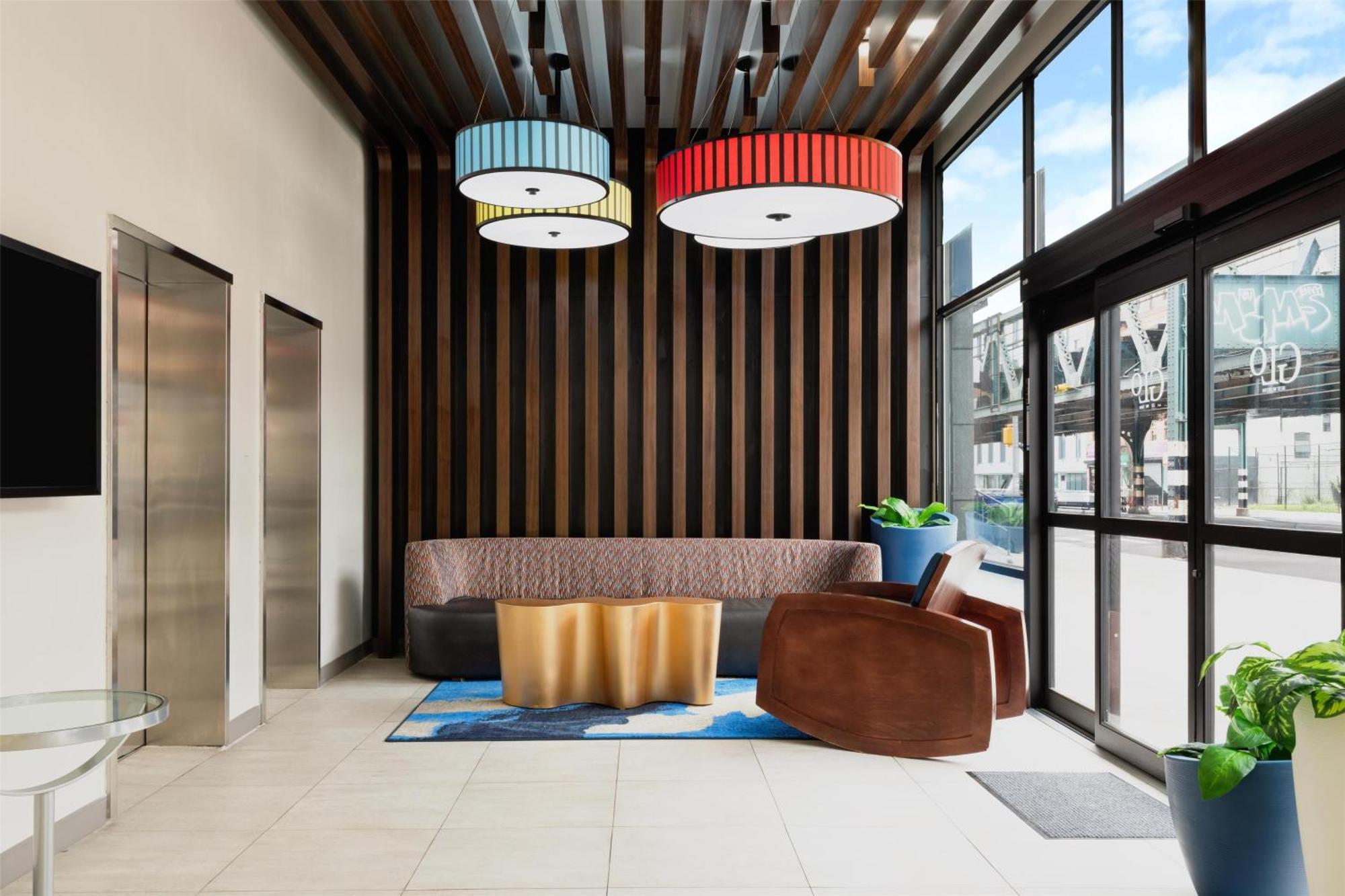 Hotel Glo Western Bronx Nyc 3*