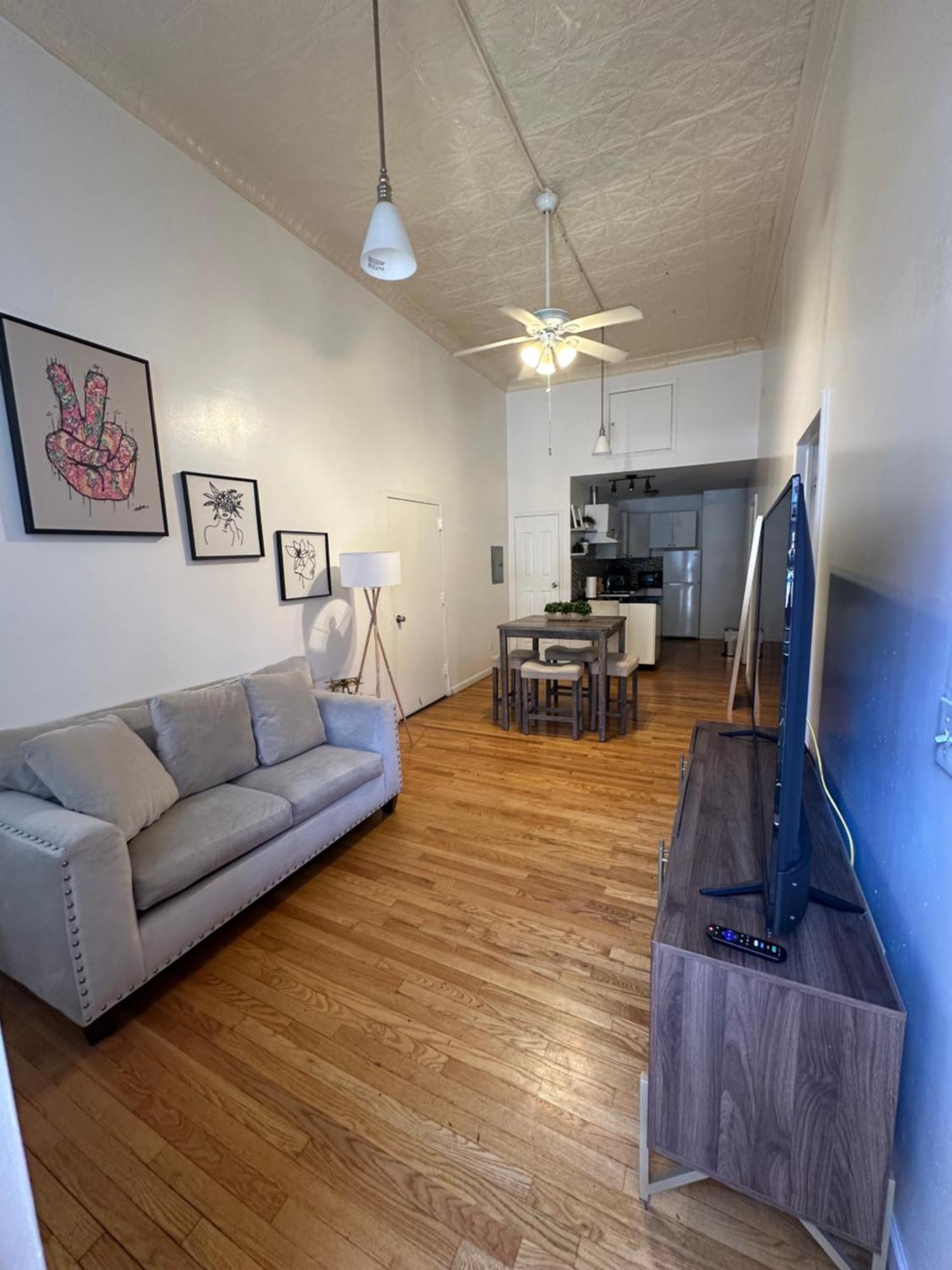 Park Ave Barn Apartment *