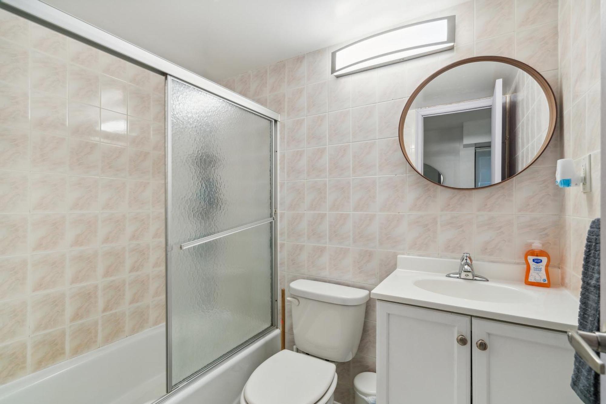 Spacious 4br In Lower Manhattan Apartment *