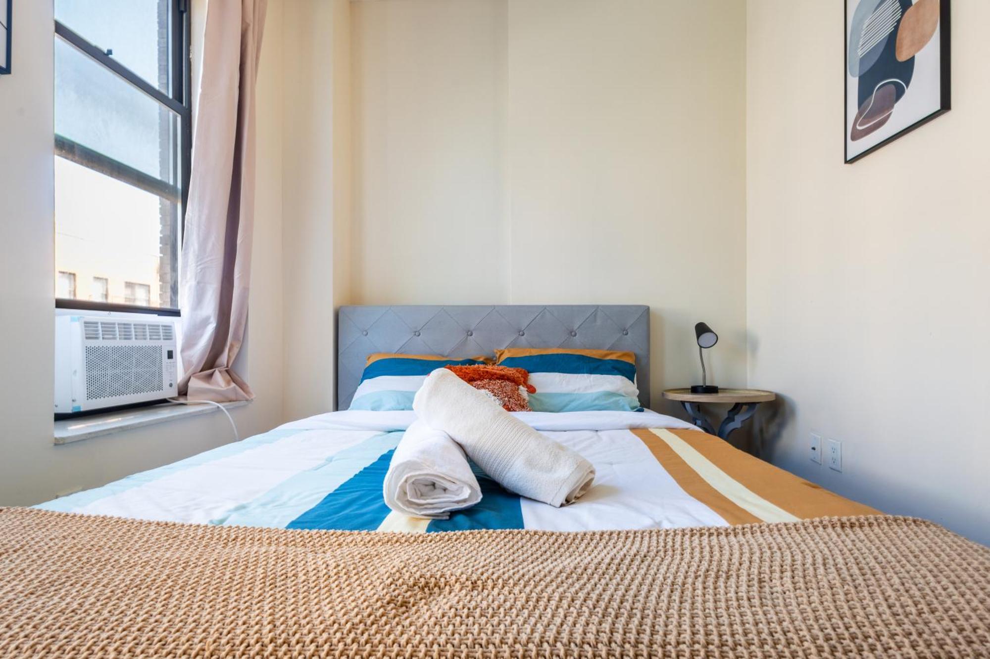 Apartment 4 Bedroom Paradise Next To Park *