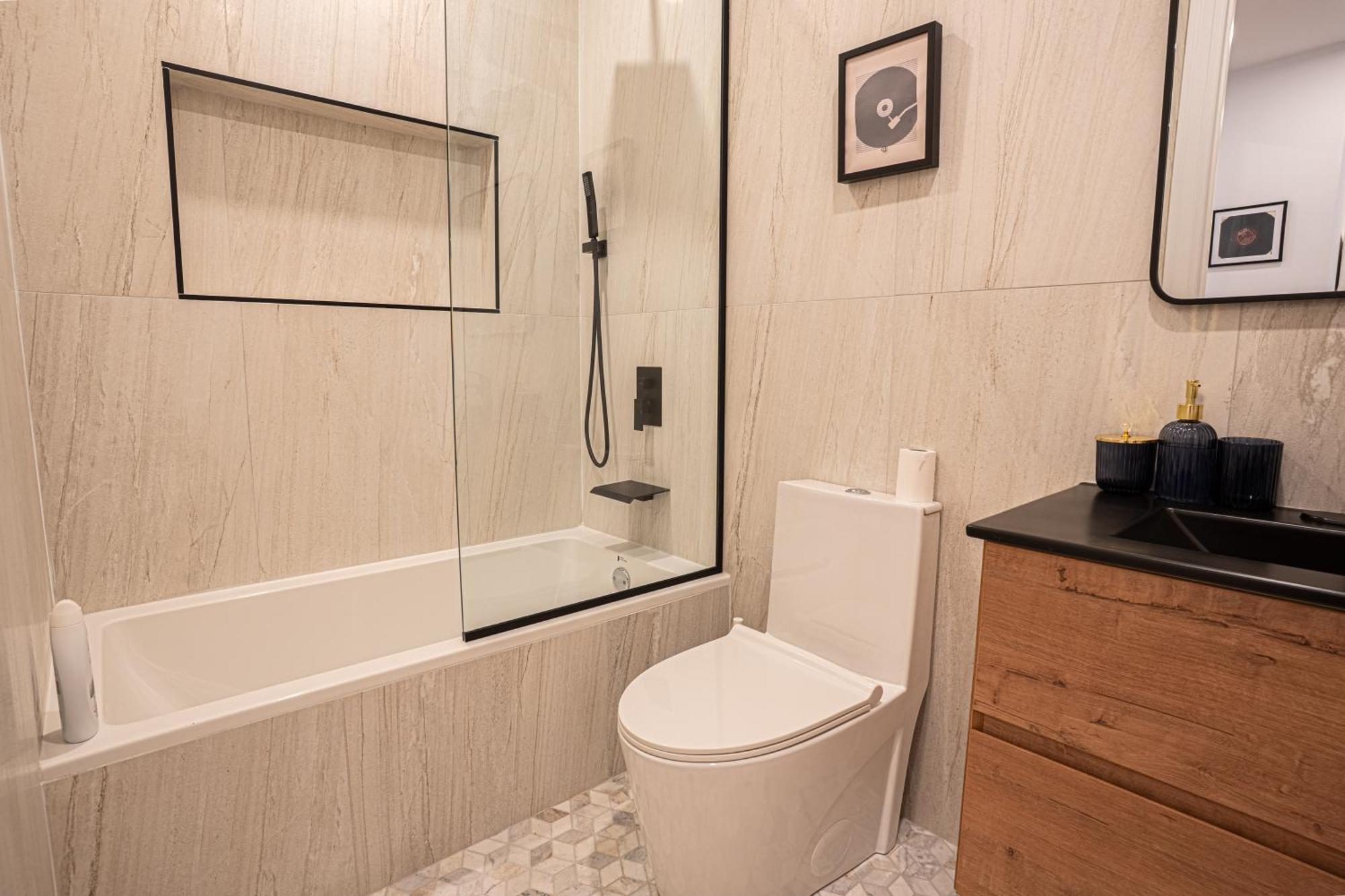 Modern 2br Basement Brooklyn And Backyard * New York