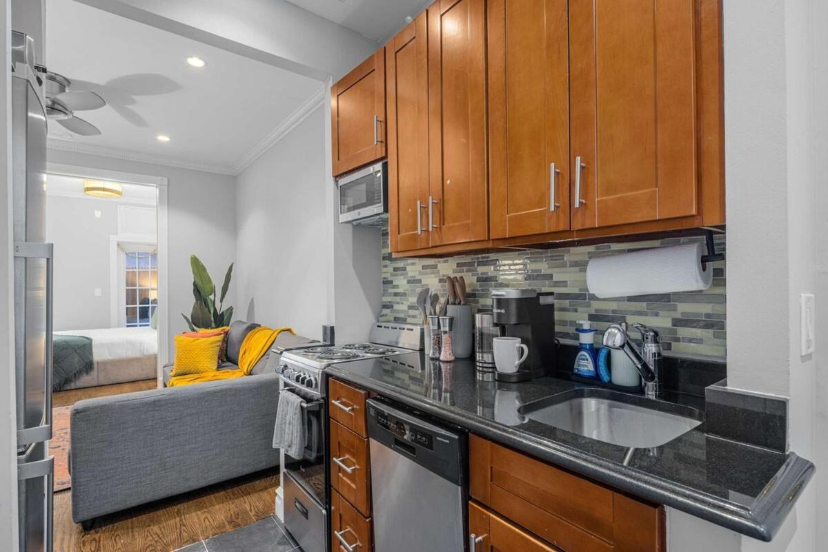 2br Lower East Side Family Haven Private Patio Apartment New York