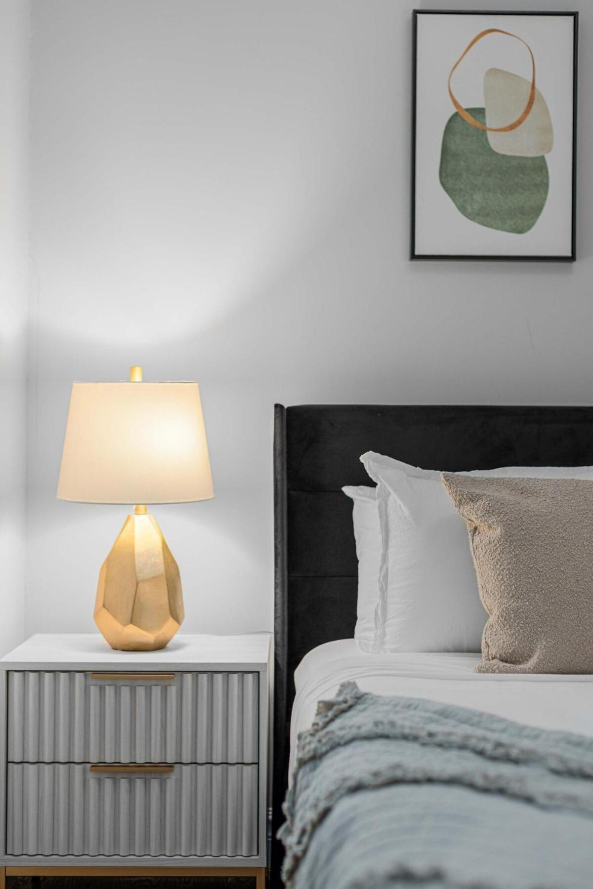 2br Lower East Side Family Haven Private Patio Apartment *