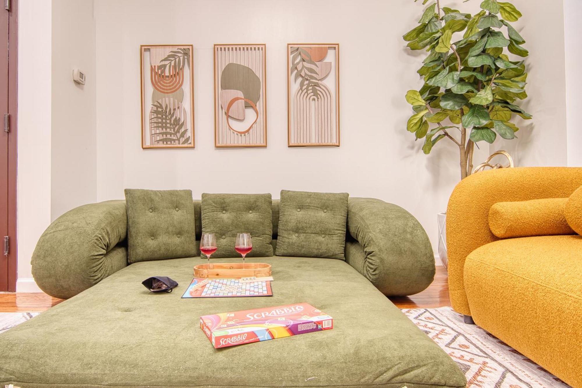 Apartment Bushwick Gem With Spacious King Bed, 2 Baths With Modern Kitchen & Steps To Train *