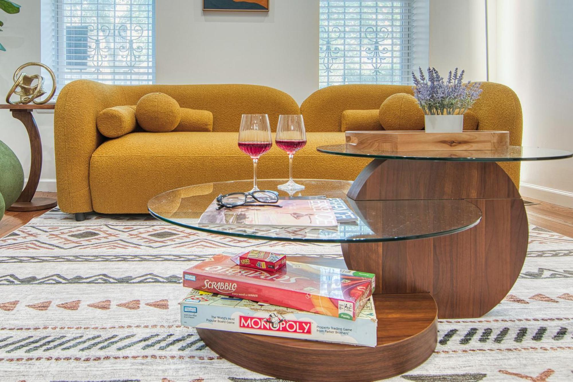 Bushwick Gem With Spacious King Bed, 2 Baths With Modern Kitchen & Steps To Train New York