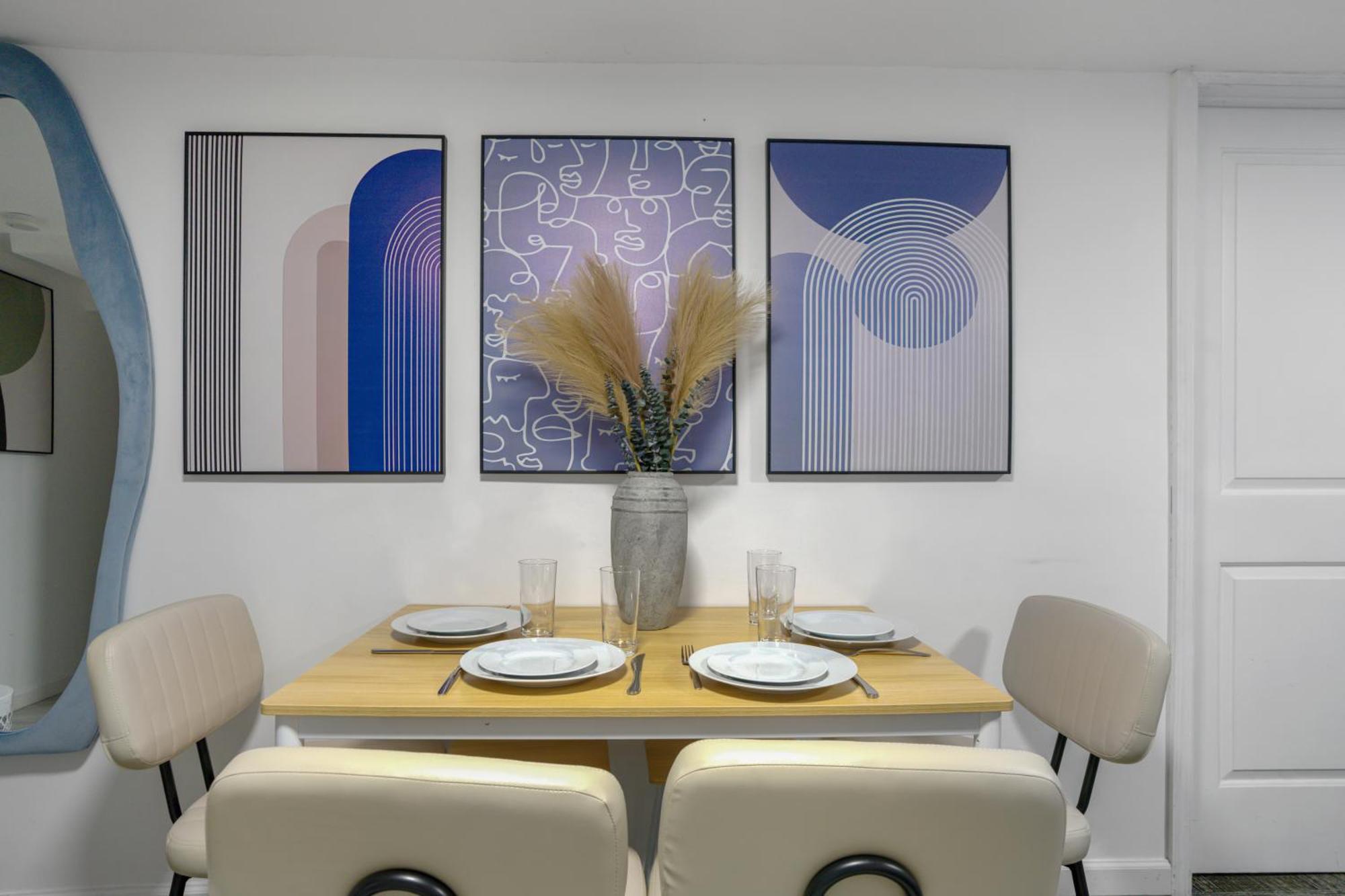 2 Bedroom Cozy Gem Manhattan Apartment *