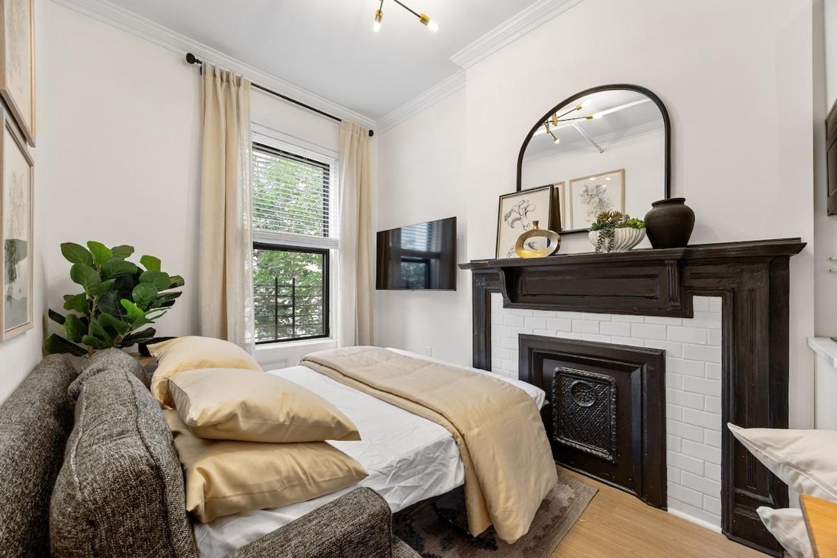 3br Brownstone Near Subway & Columbia Uni Apartment