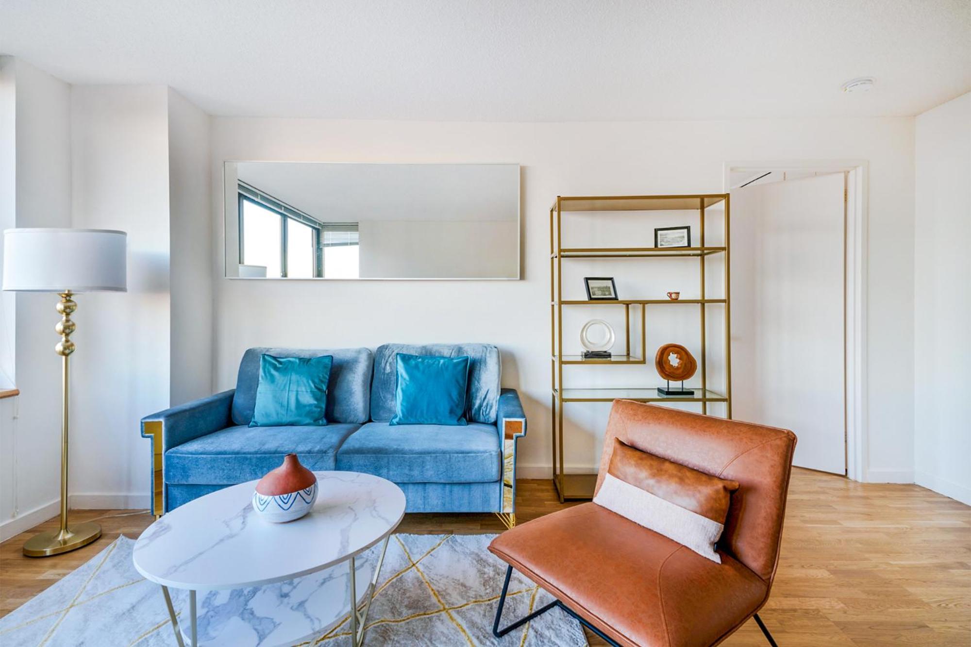 Luxury 2 Bed 2 Bath Unit In Prime Location Of Nyc Apartment New York