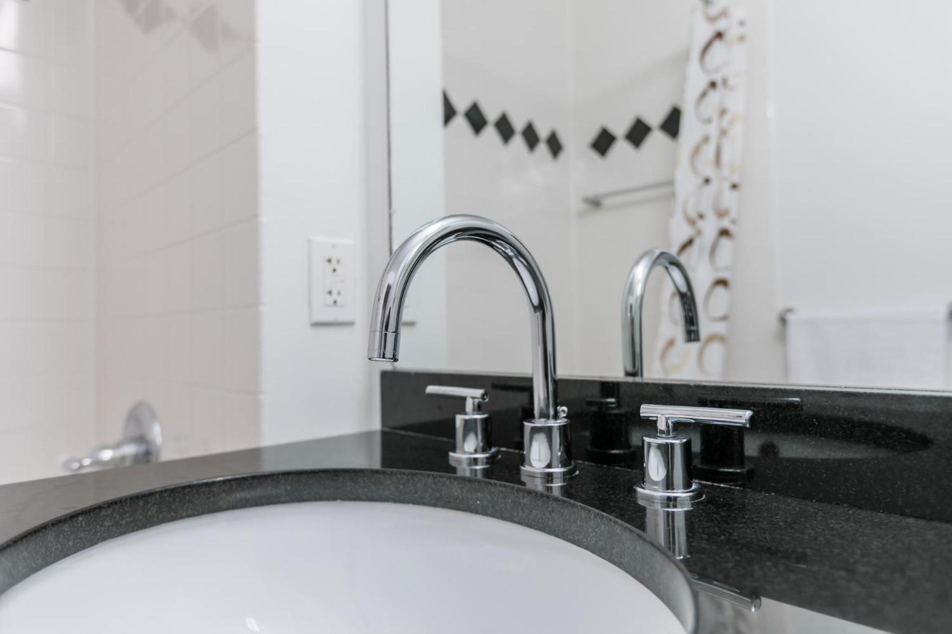 Finest Luxury 1 Bedroom