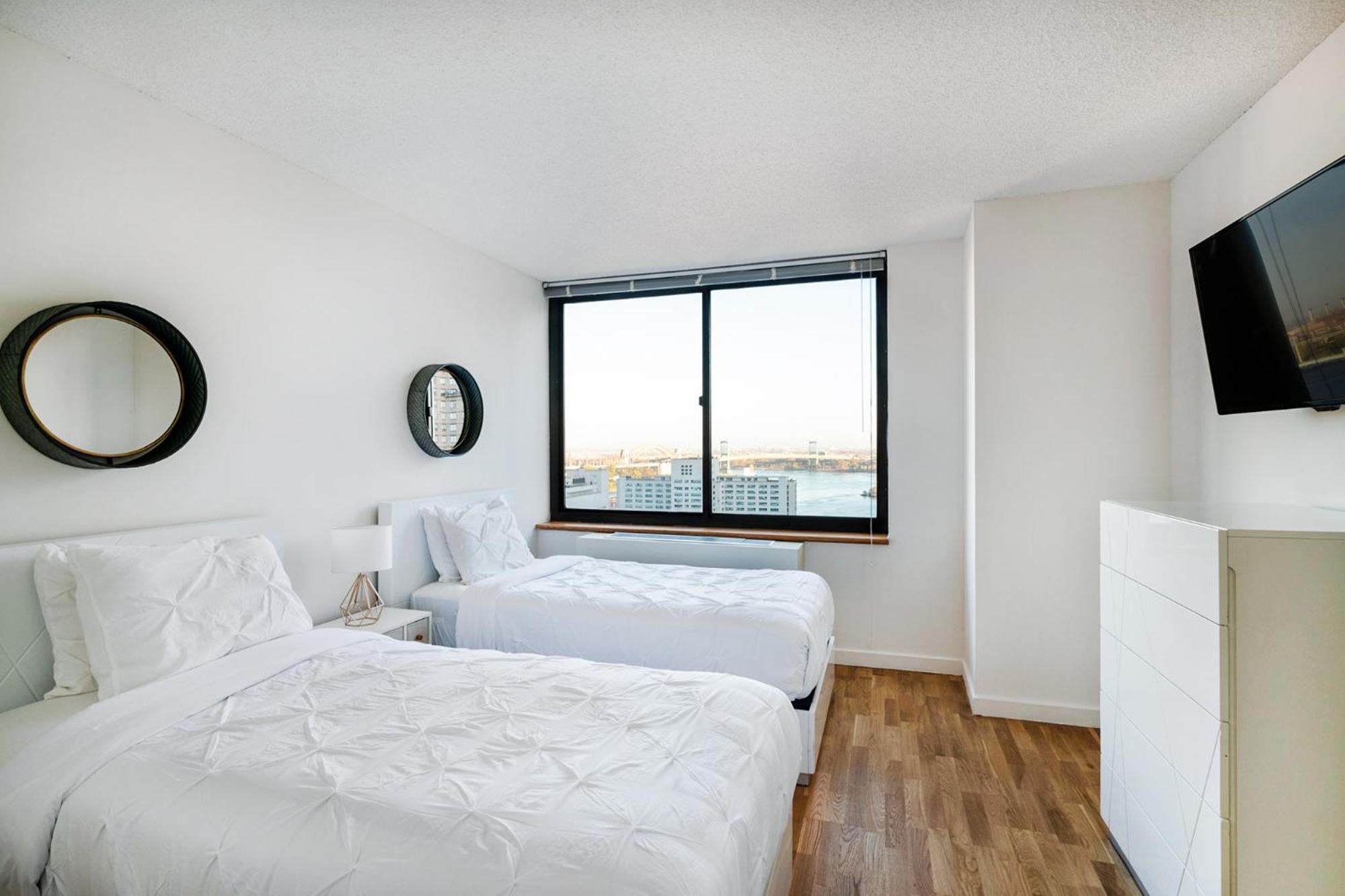 Apartment Luxury 2 Bed 2 Bath Unit In Prime Location Of Nyc *