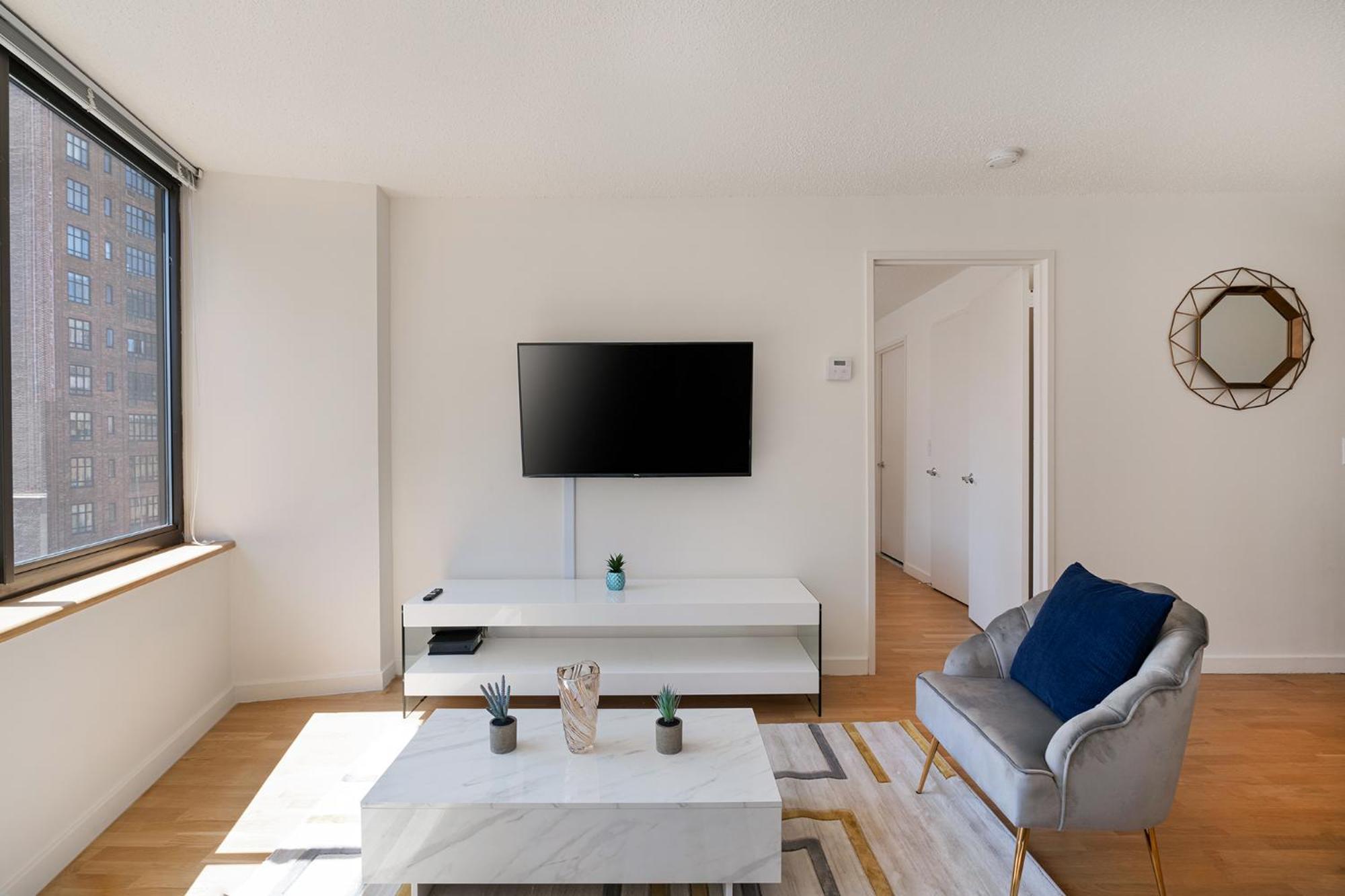 Stunning For 4 2 Bedrooms 2 Bath Apartment New York