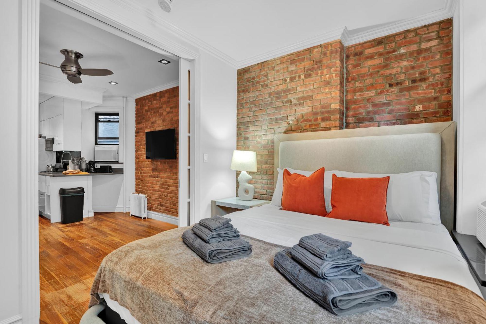 Spacious Soho 1bedroom Unit Washer & Dryer * New York