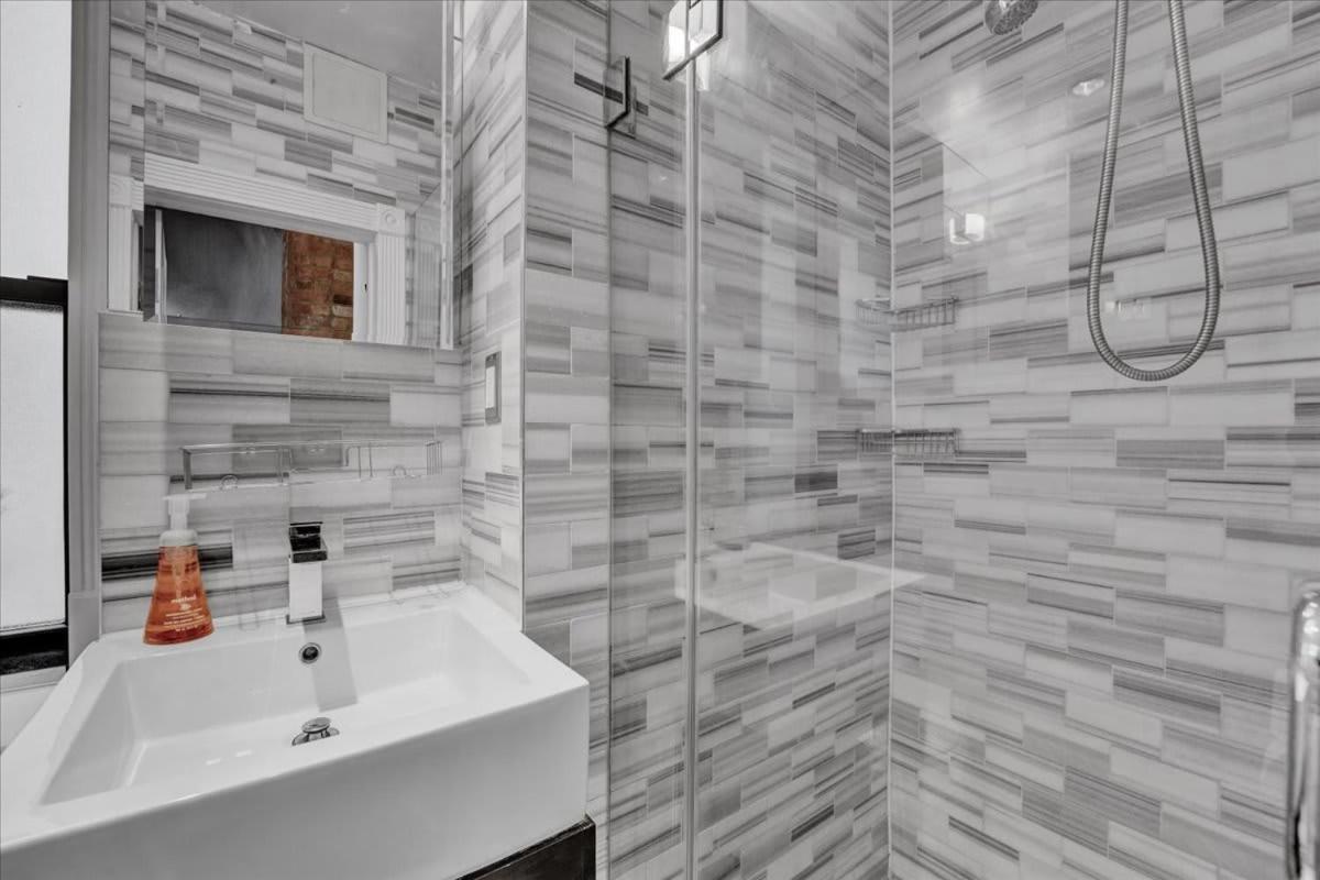 Stylish 3br-2ba In Gramercy Apartment New York