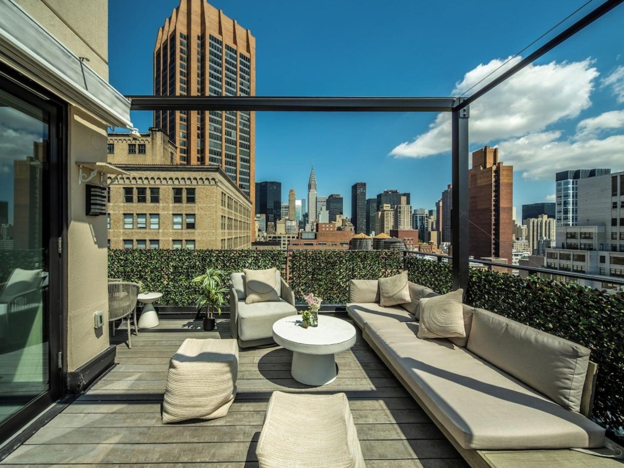Apartment Elegant At Marmara Park Avenue