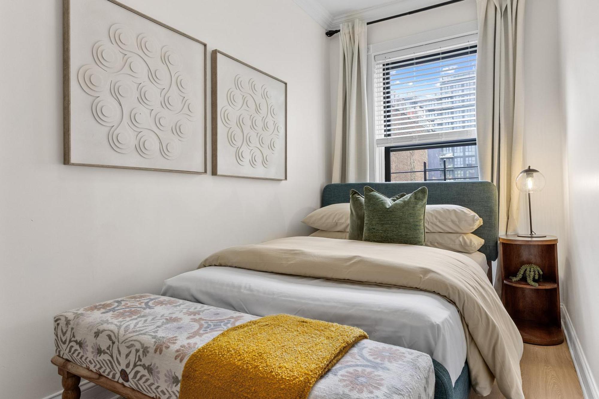 3br Harlem With Washer With Dryer Apartment