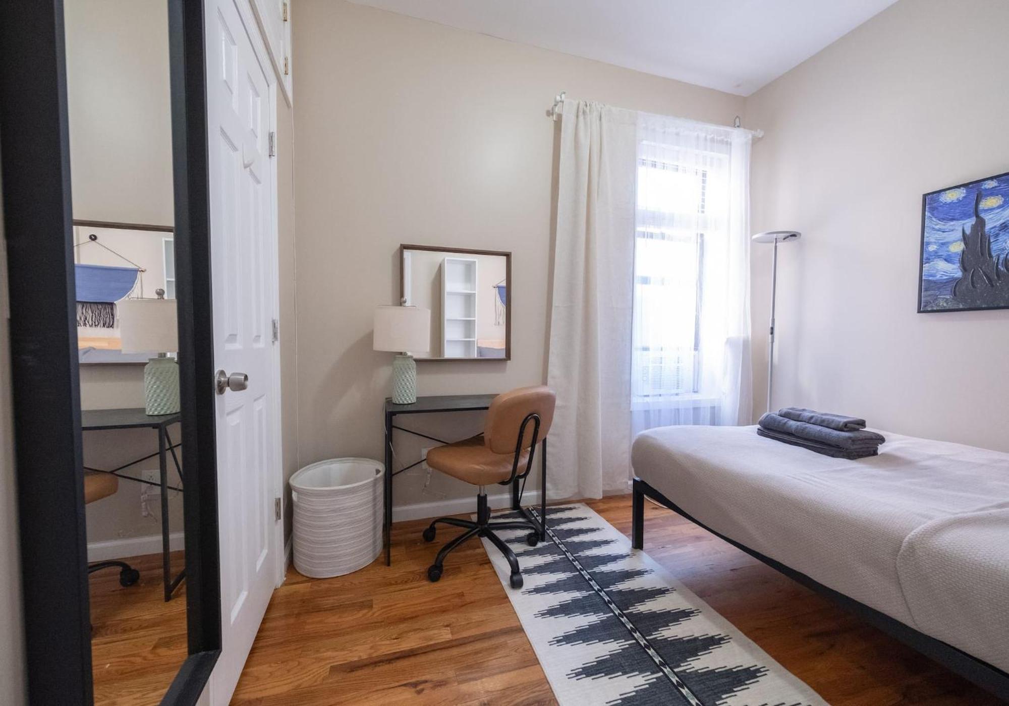 Sunny 4br/2ba Retreat In Morningside Heights, Nyc Holiday home New York
