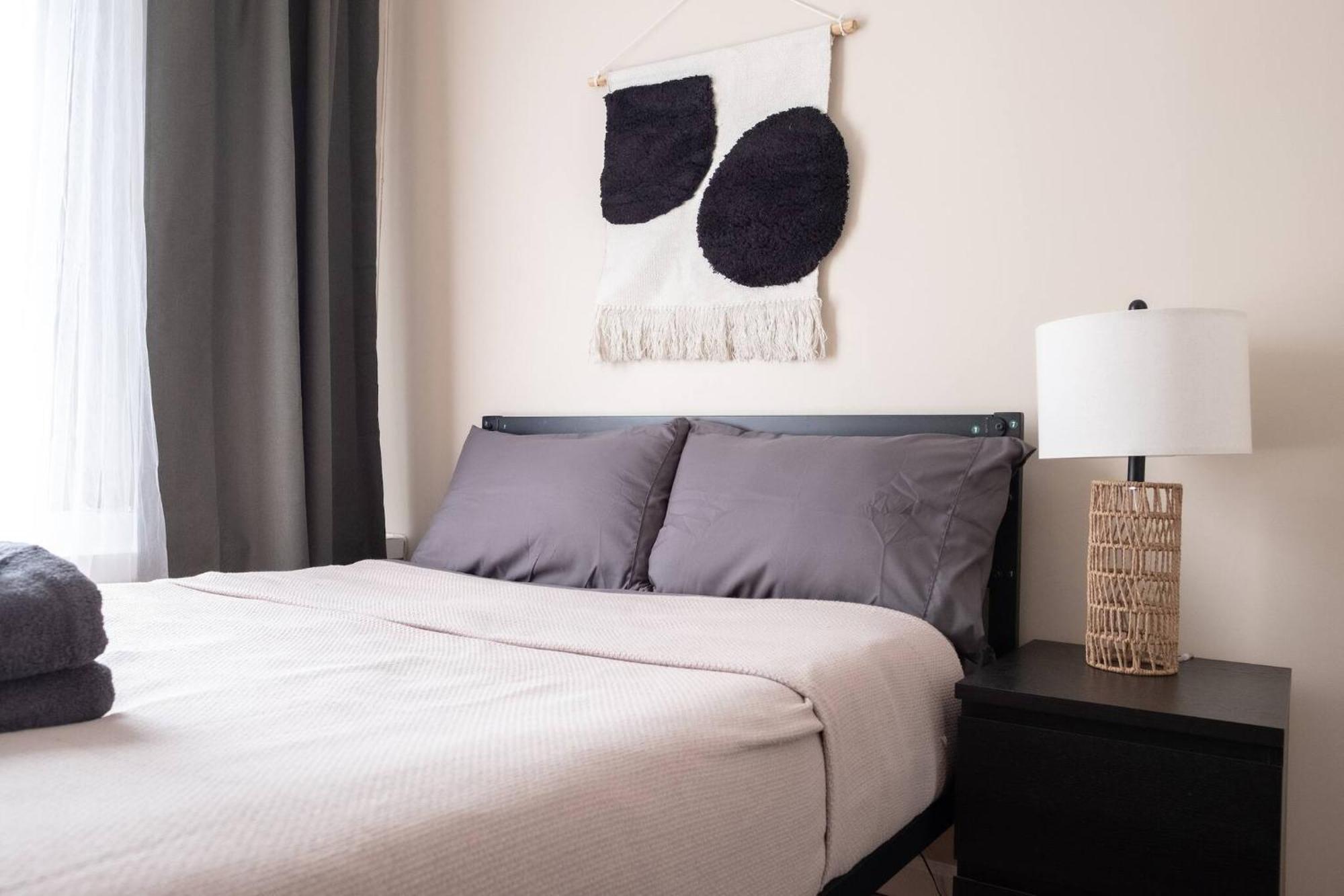 Sunny 4br/2ba Retreat In Morningside Heights, Nyc New York