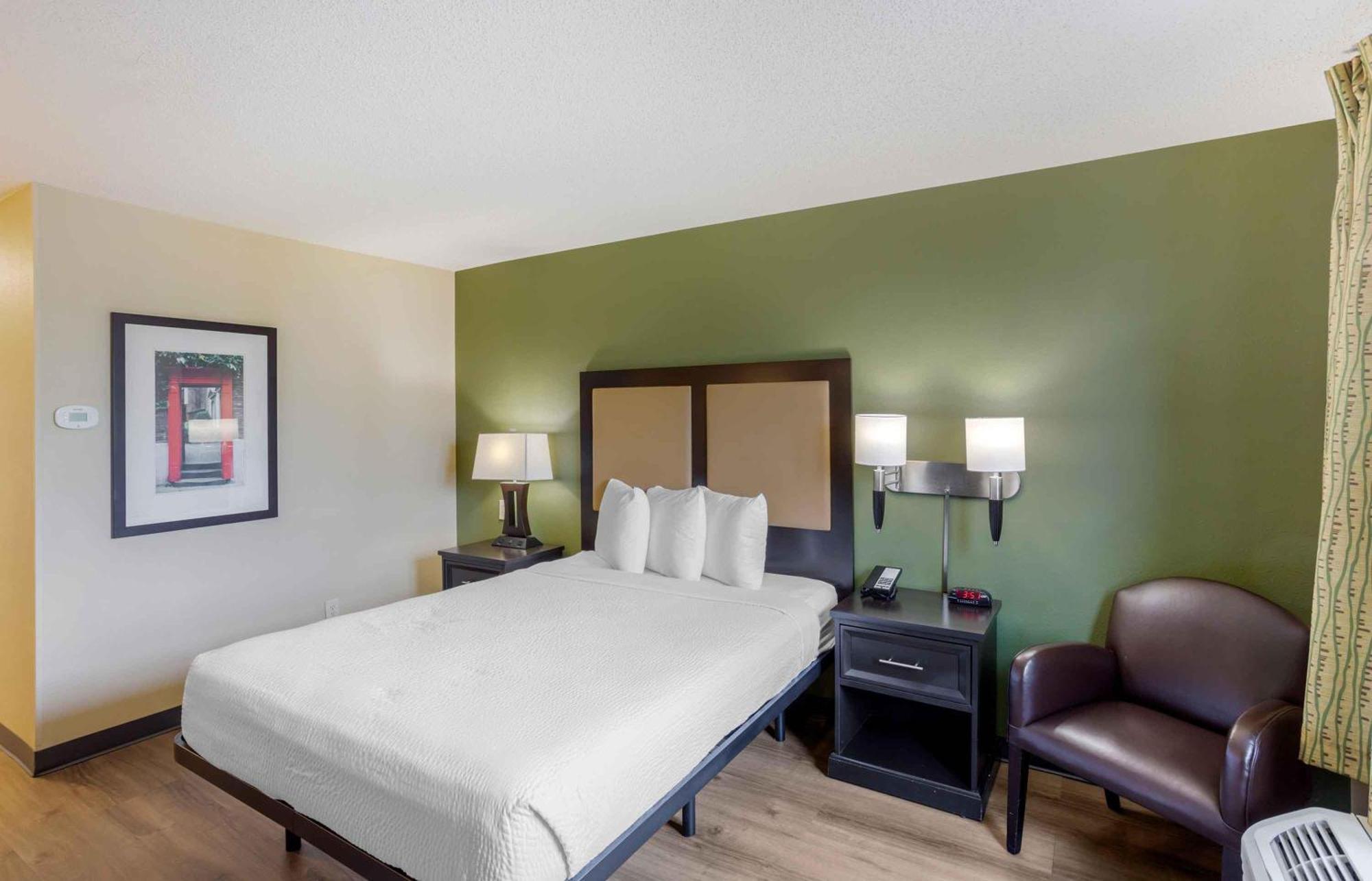 Extended America - - Laguardia Airport Hotel 2*