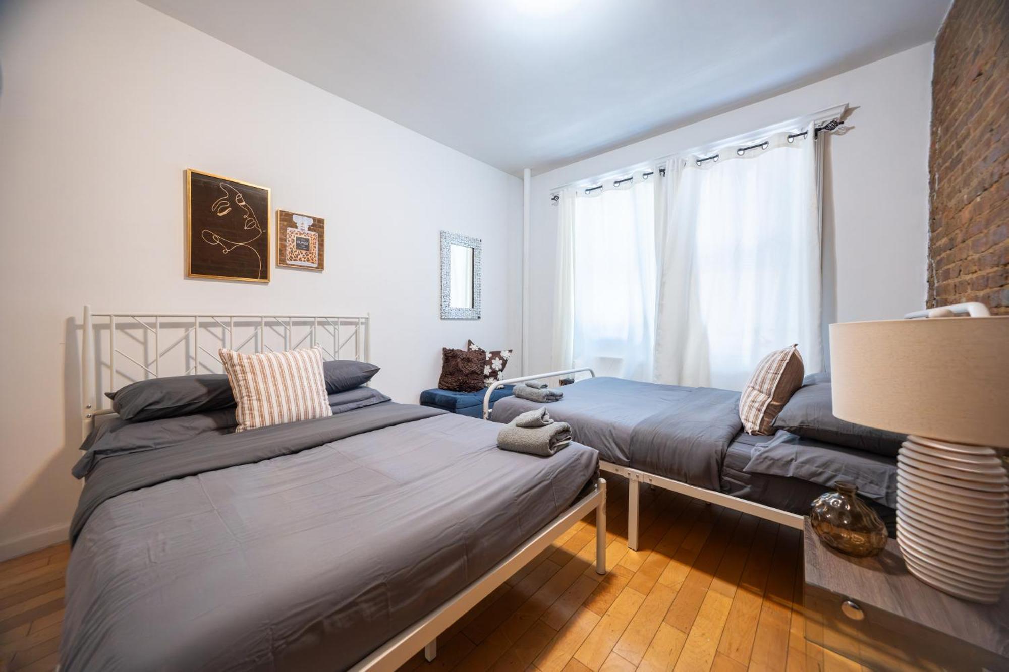 Modern By Park - 3 Br * New York