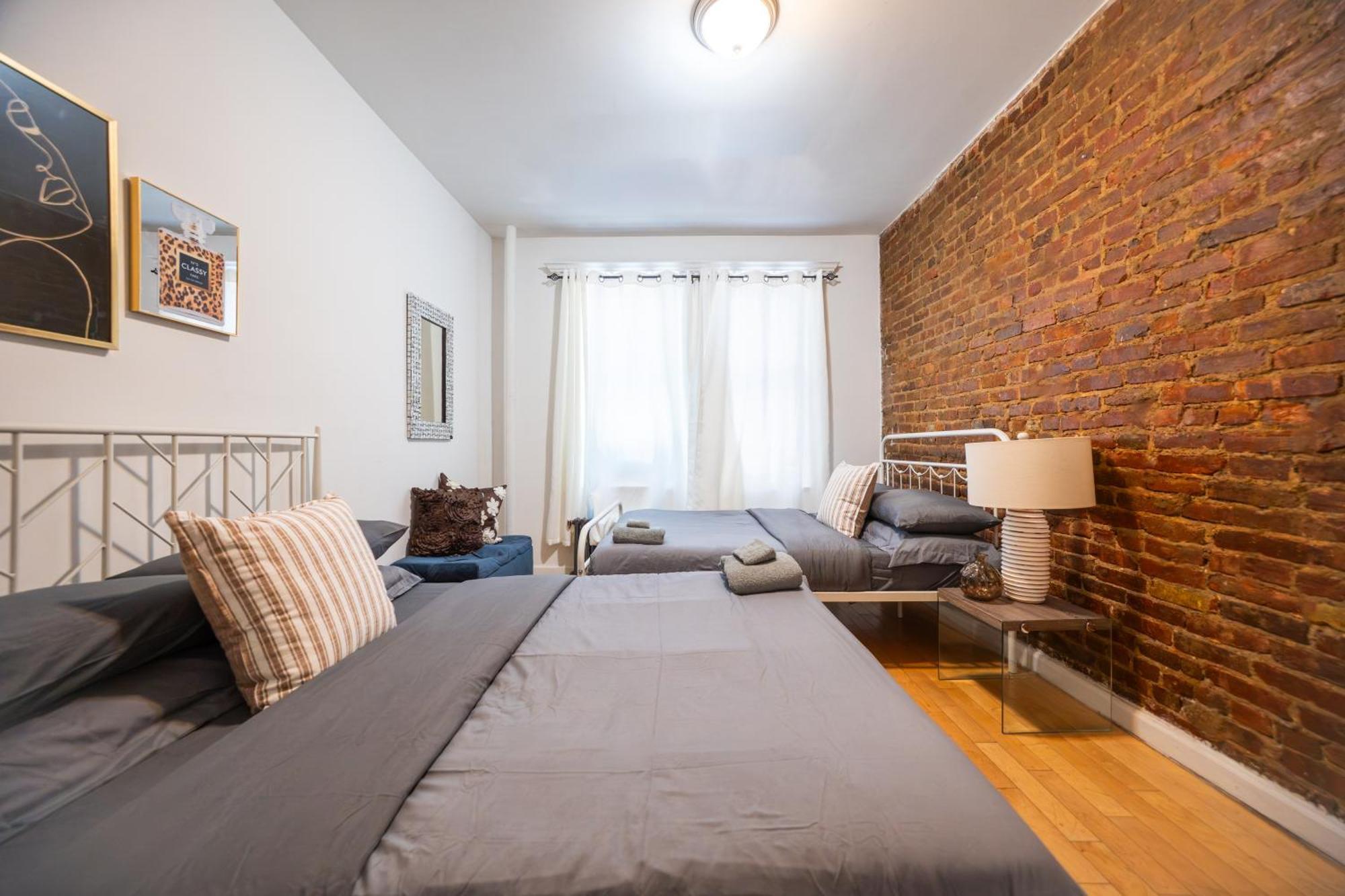 Modern By Park - 3 Br Apartment