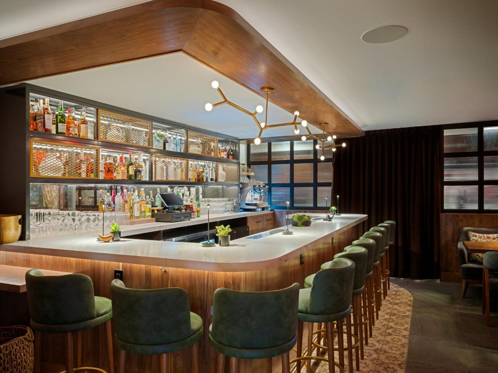 Voco Astoria By Ihg Hotel New York