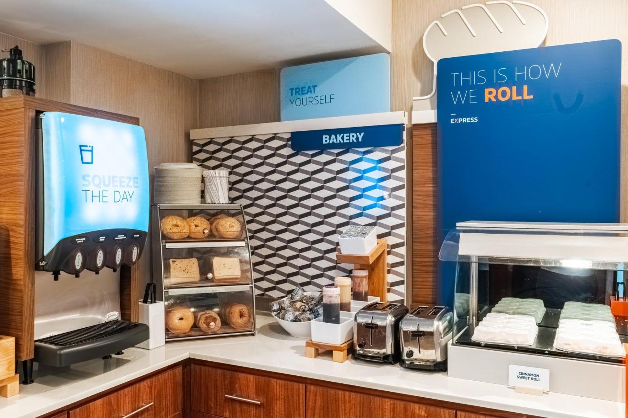 Express Maspeth By Ihg New York