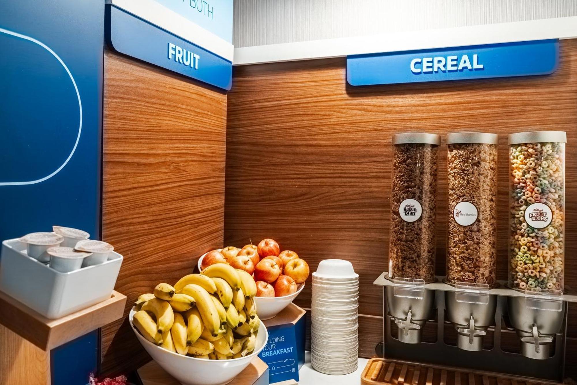 Express Maspeth By Ihg