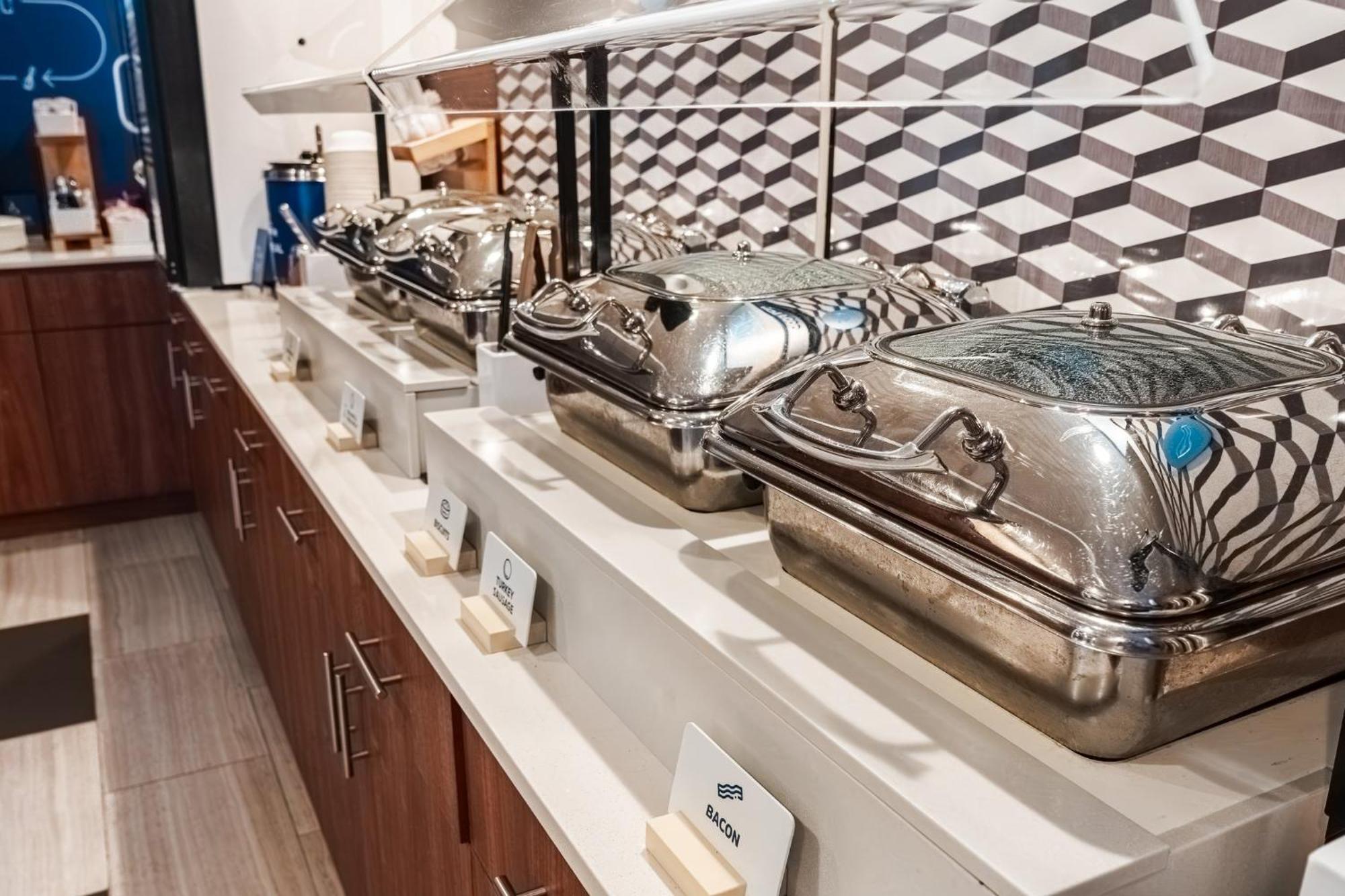 Express Maspeth By Ihg New York