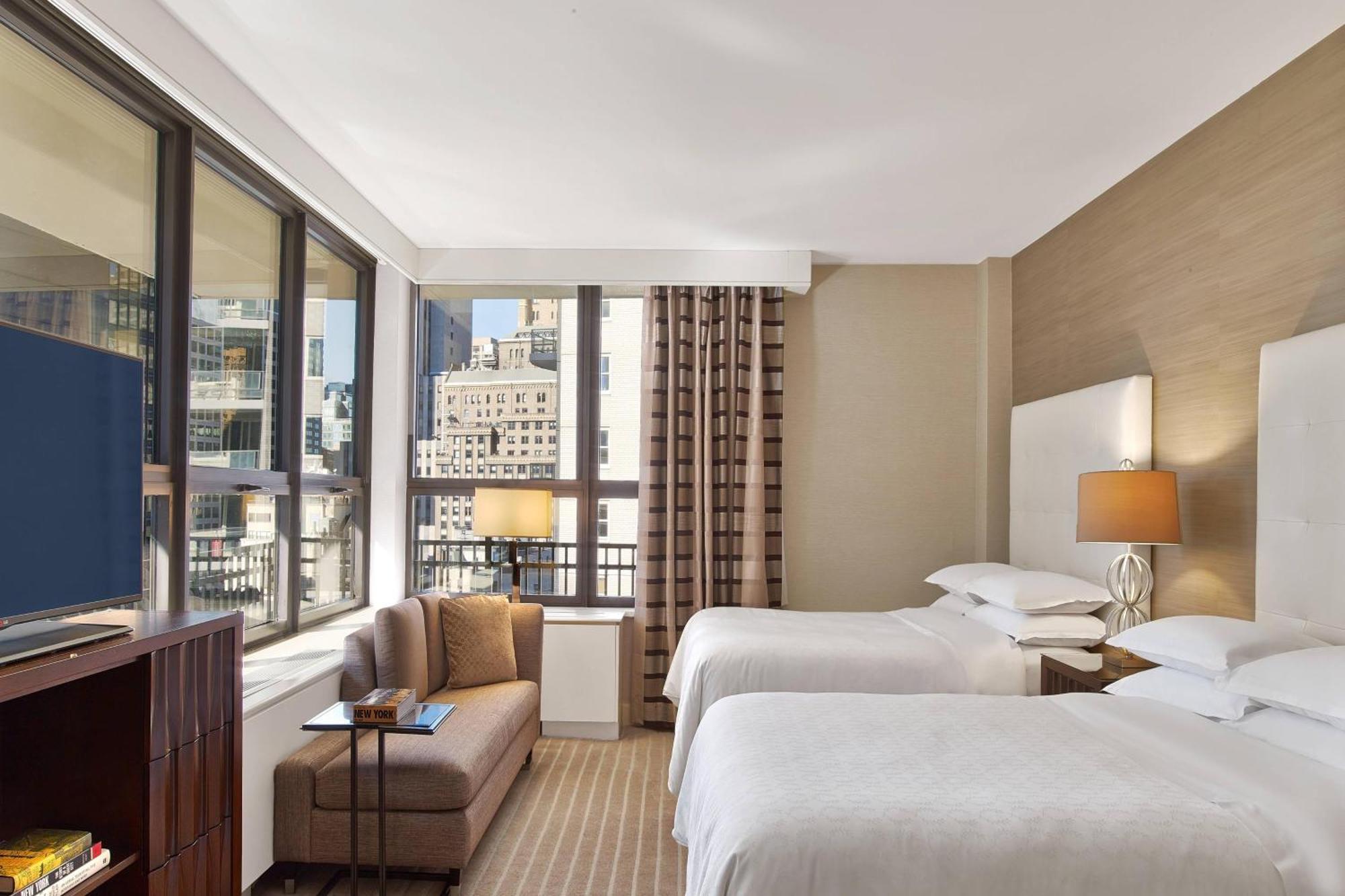 Sheraton Times Square 4*