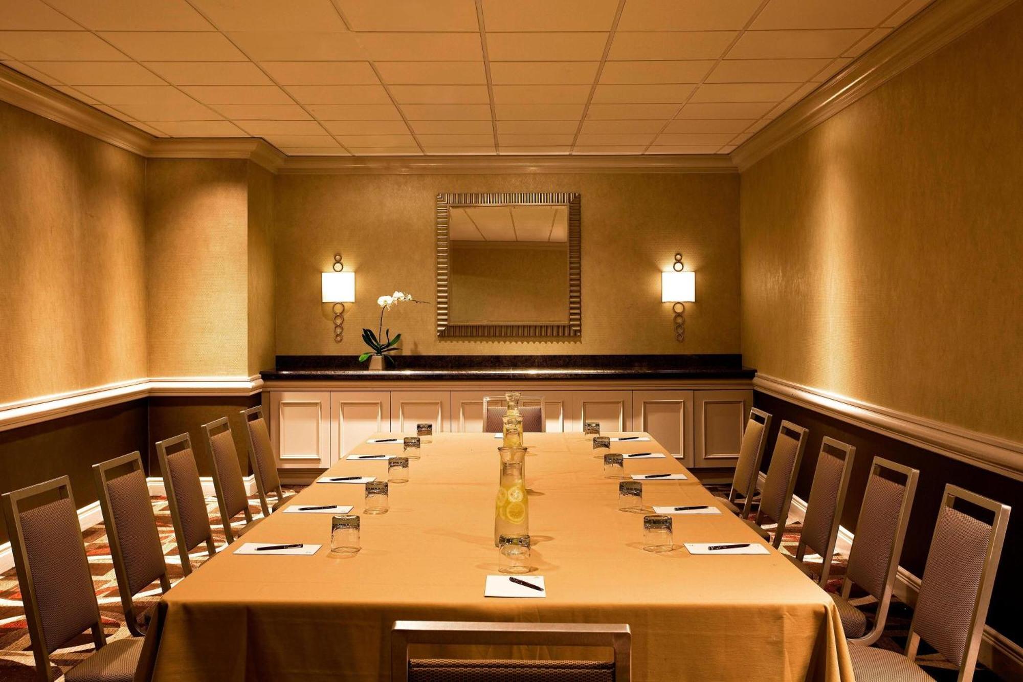 Sheraton Times Square Hotel 4*