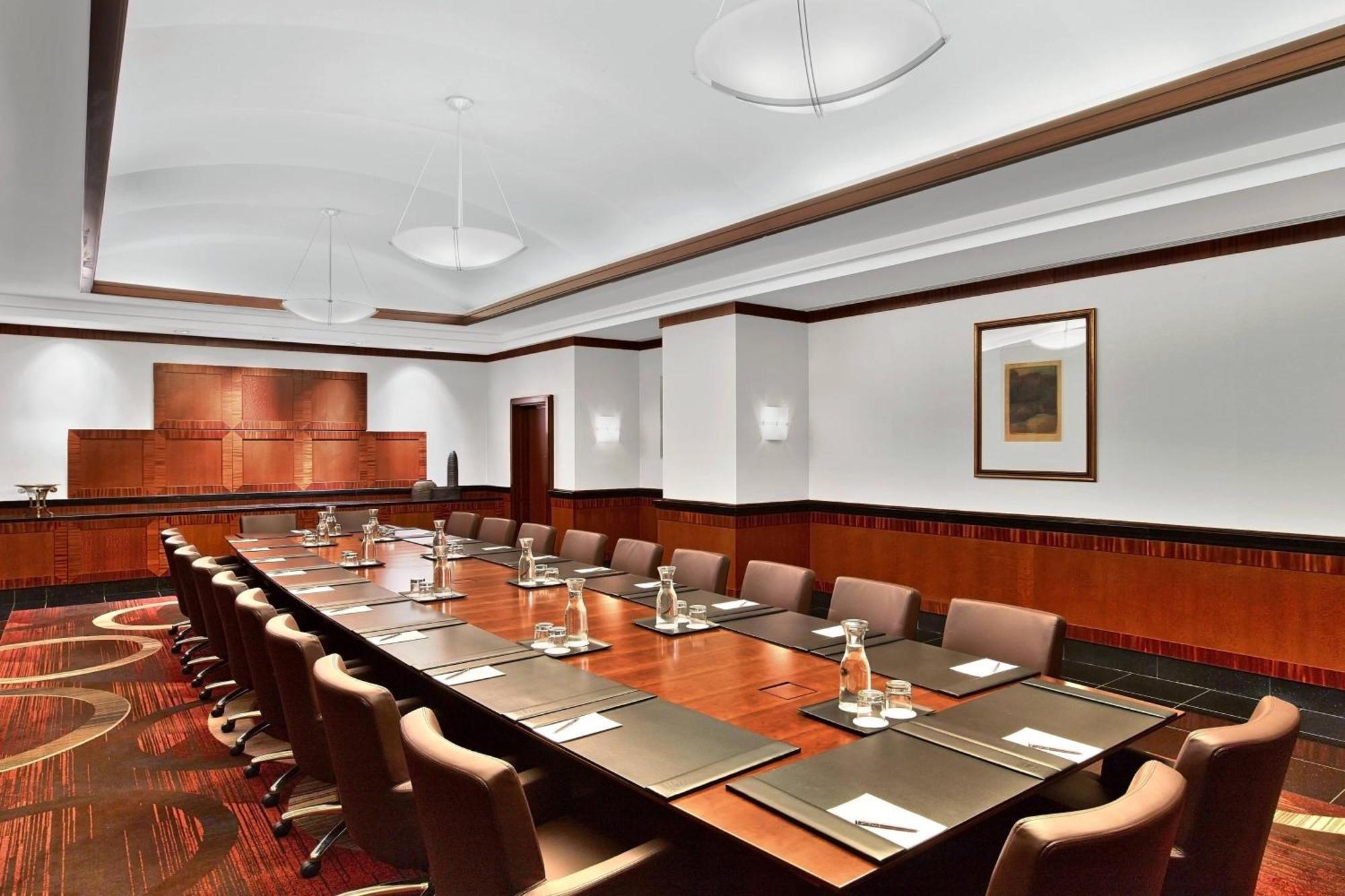 Sheraton Times Square 4*